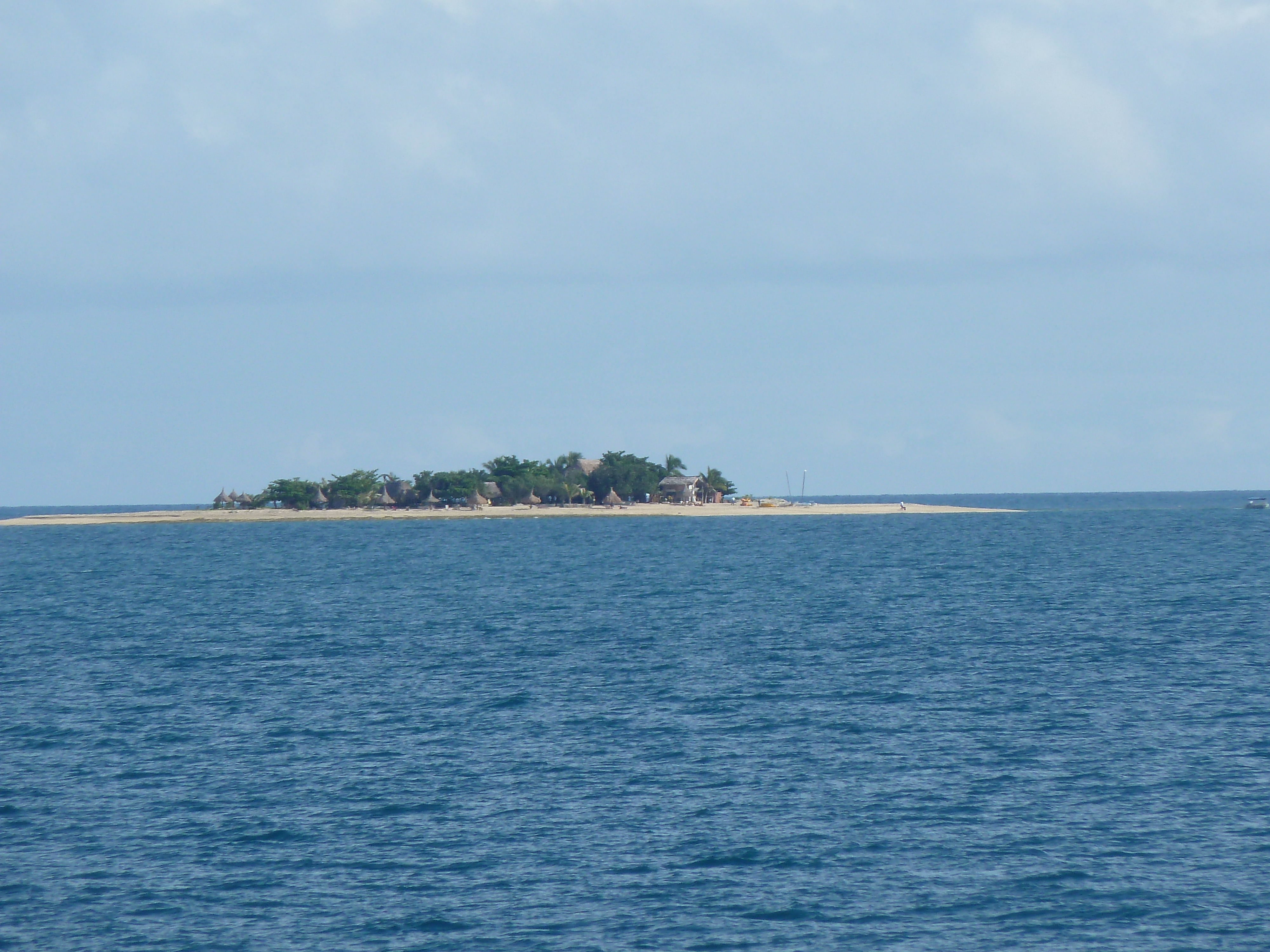 รูปถ่าย ฟิจิ(Fiji) จากเดนาเราไปเกาะโตโกรีกี(Denarau to Tokoriki Island) 2010-05 22