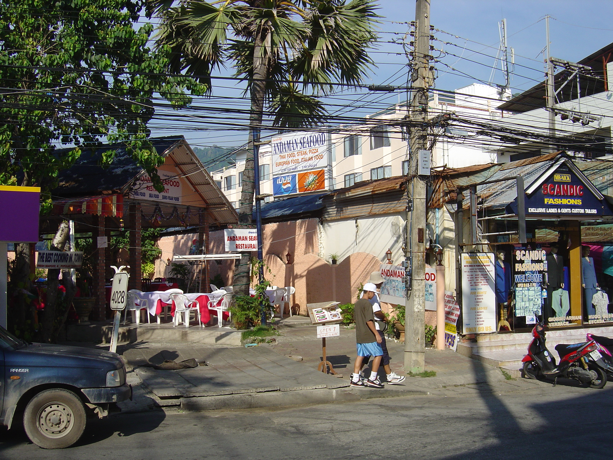 รูปถ่าย ไทย(Thailand) ภูเก็ต(Phuket) หาดกะรน(Karon Beach) 2005-12 5