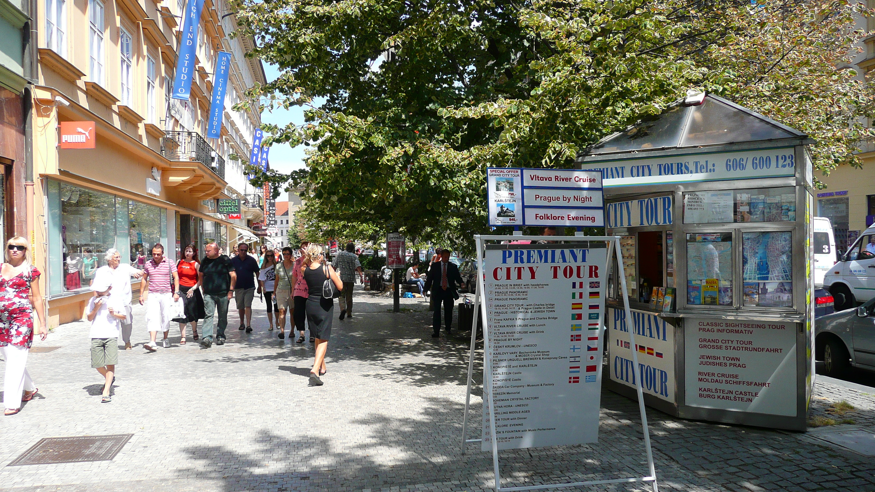 รูปถ่าย สาธารณรัฐเช็ก(Czech Republic) ปราก(Prague) ถนนนาปชีโกพ(Na Prikope) 2007-07 12