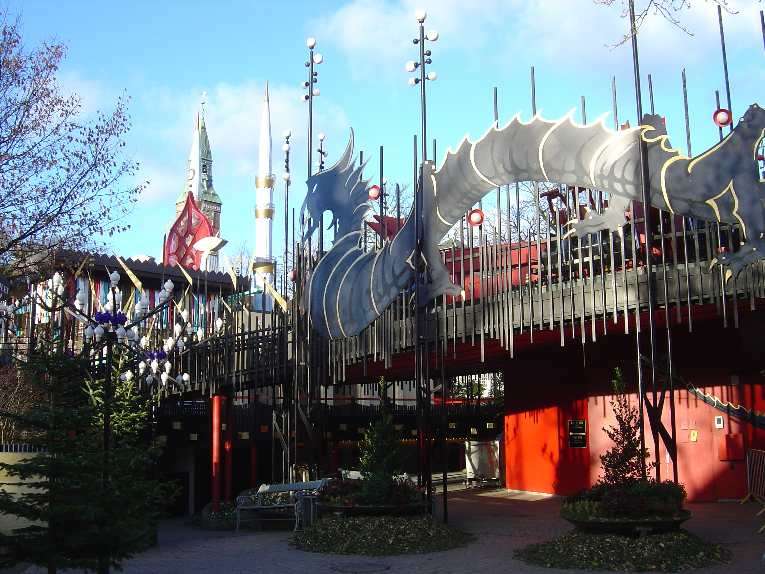 รูปถ่าย เดนมาร์ก(Denmark) โคเปนเฮเกน(Copenhagen) สวนสาธารณะทิโวลี(Tivoli Park) 2004-11 13