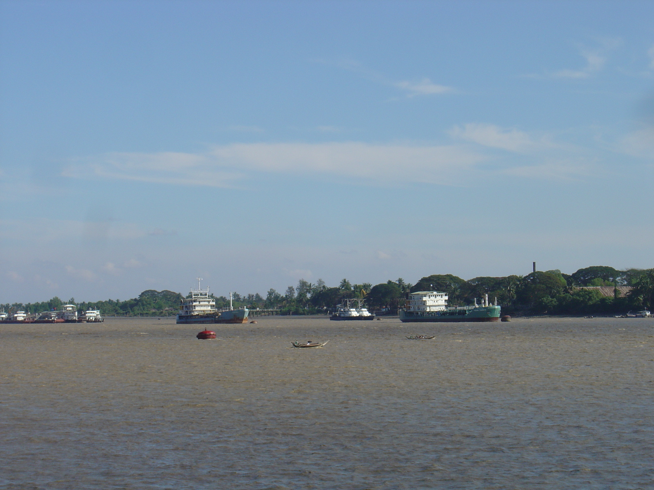 รูปถ่าย พม่า(Myanmar) ย่างกุ้ง(Yangon) 2005-01 152