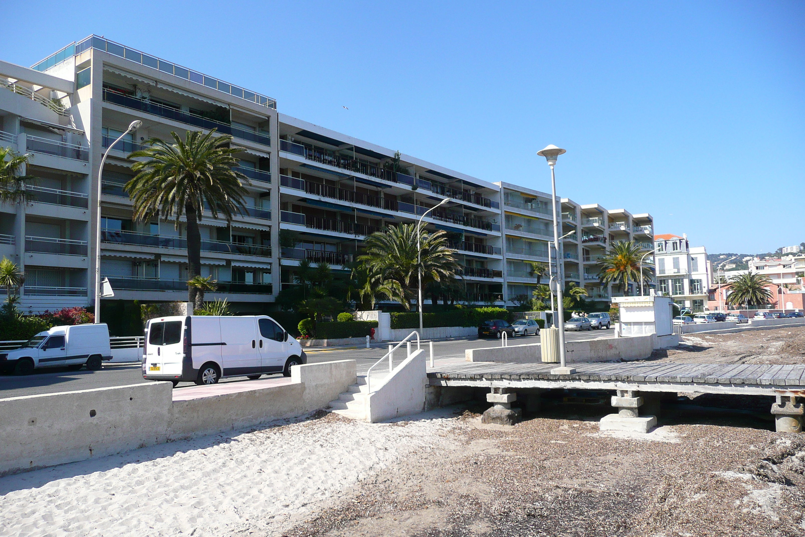 รูปถ่าย ฝรั่งเศส(France) คานส์(Cannes) หาดกาซาแญร์(Plage Gazagnaire) 2008-03 35
