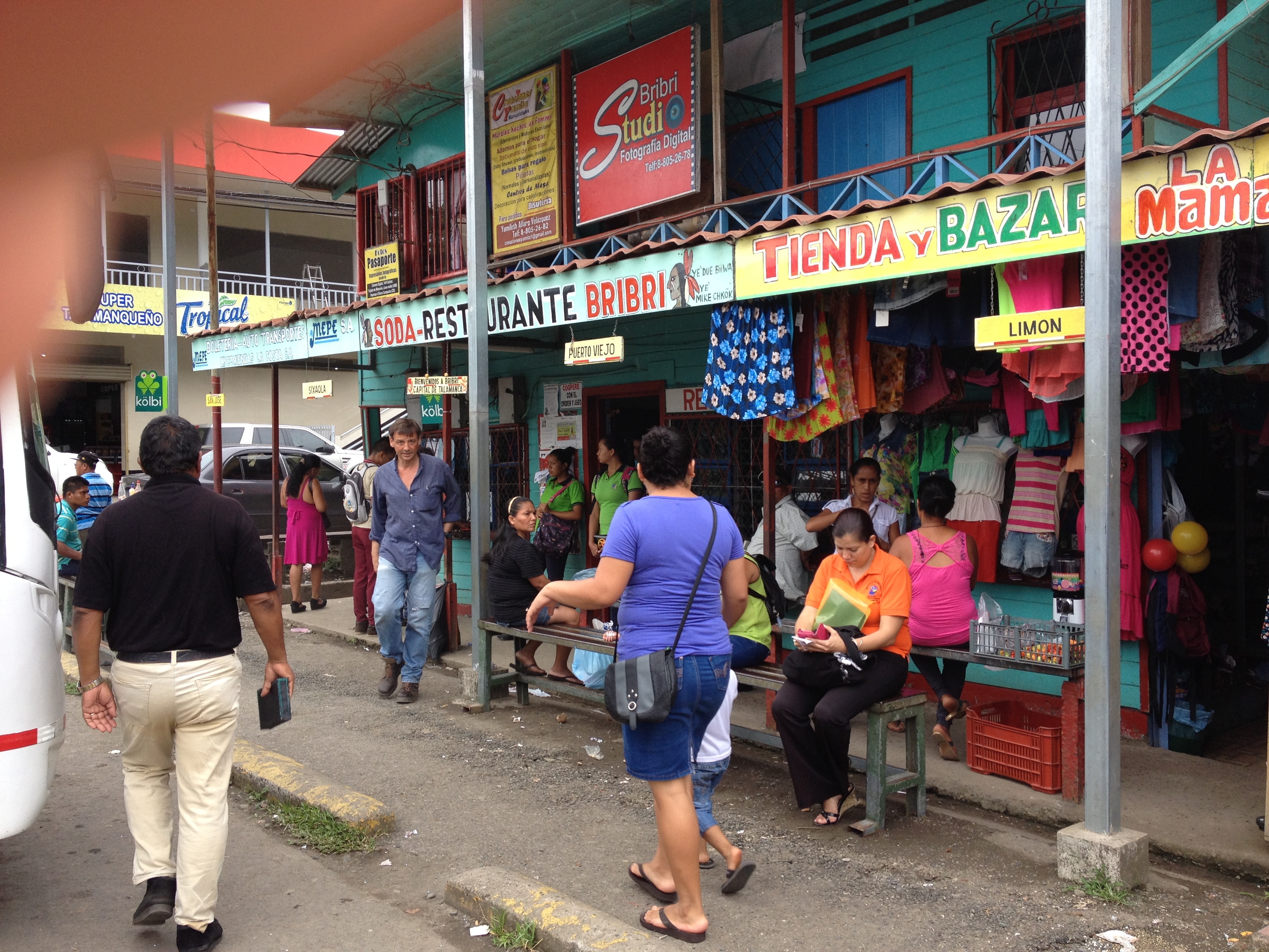 รูปถ่าย คอสตาริกา(Costa Rica) ฝั่งทะเลแคริบเบียน(Caribbean Border) 2015-03 8