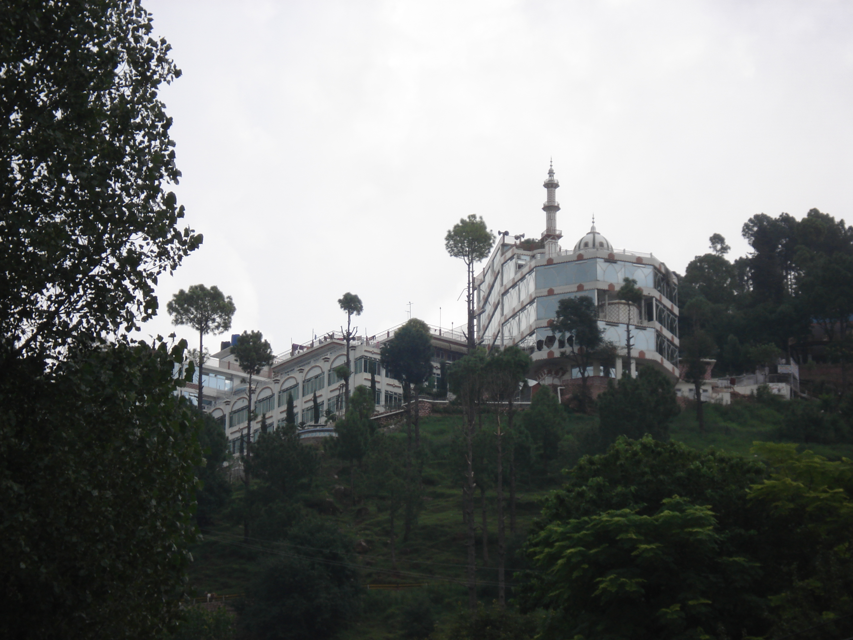 รูปถ่าย ปากีสถาน(Pakistan) ถนนจากอิสลามาบัดไปมัรรี(Islamabad to Murree road) 2006-08 31