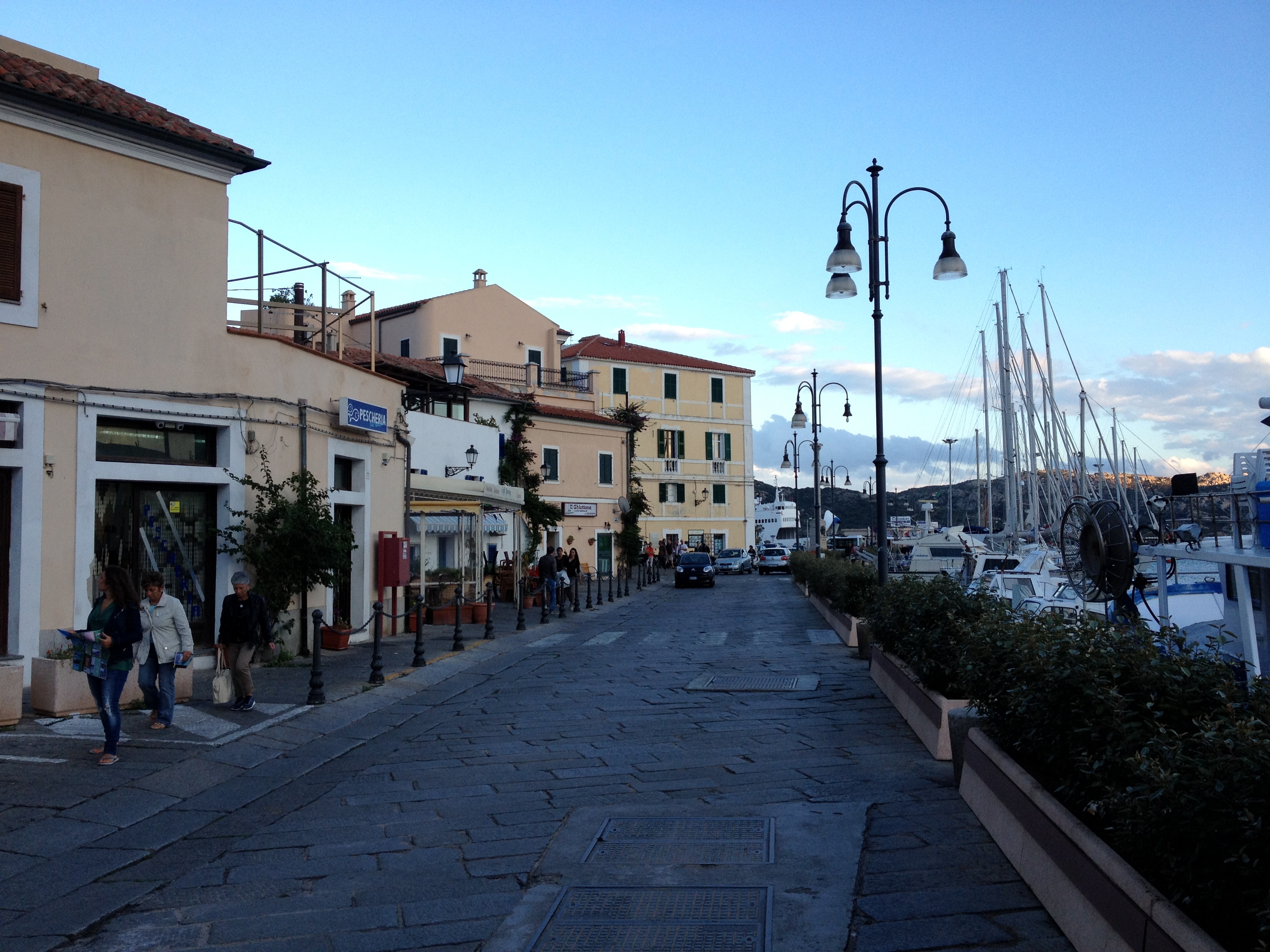 รูปถ่าย อิตาลี(Italy) ลามัดดาเลนา(La Maddalena) 2012-09 48