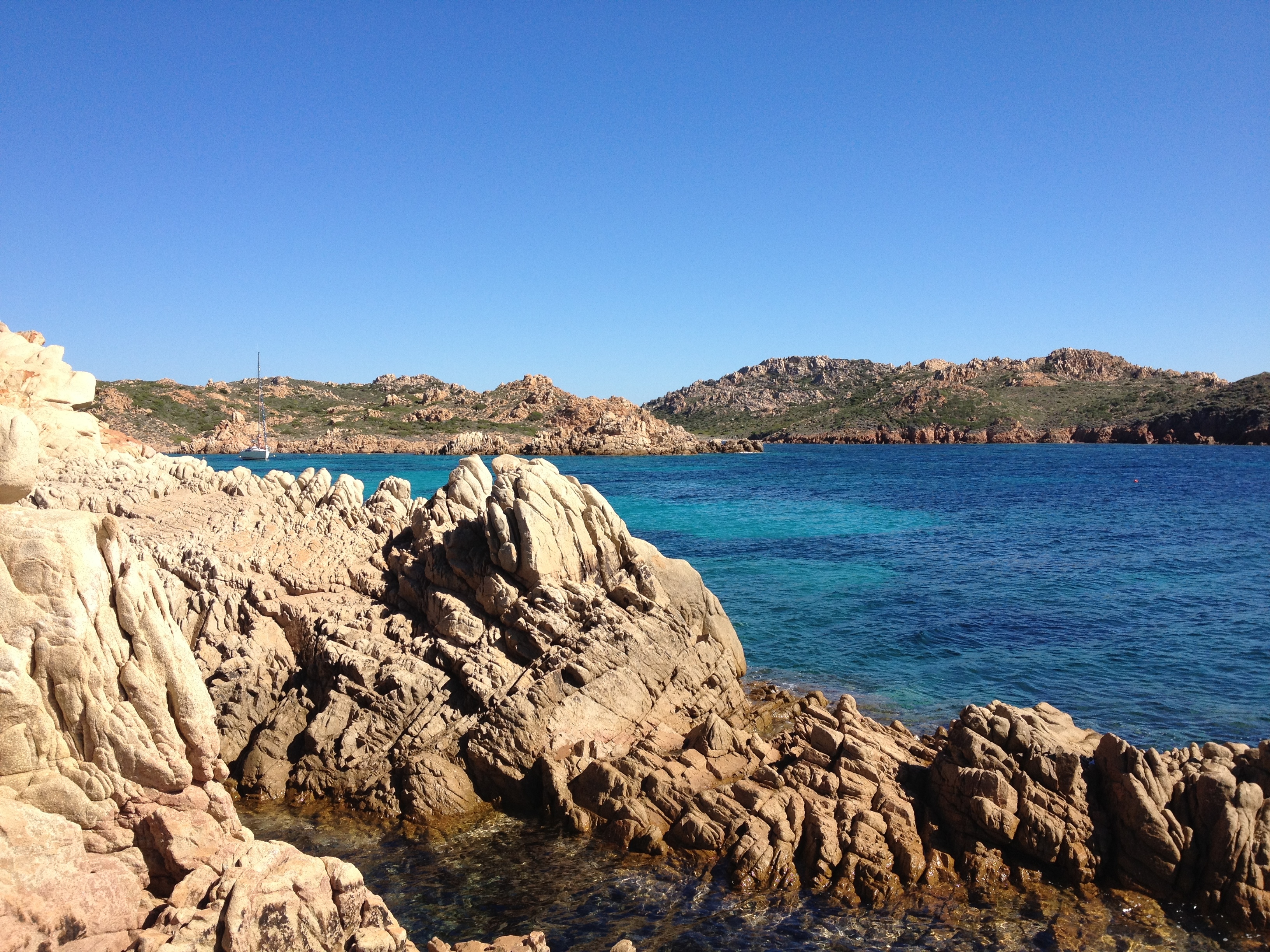 รูปถ่าย อิตาลี(Italy) อ่าวกาลาลุงกา(Cala Lunga) 2012-09 24