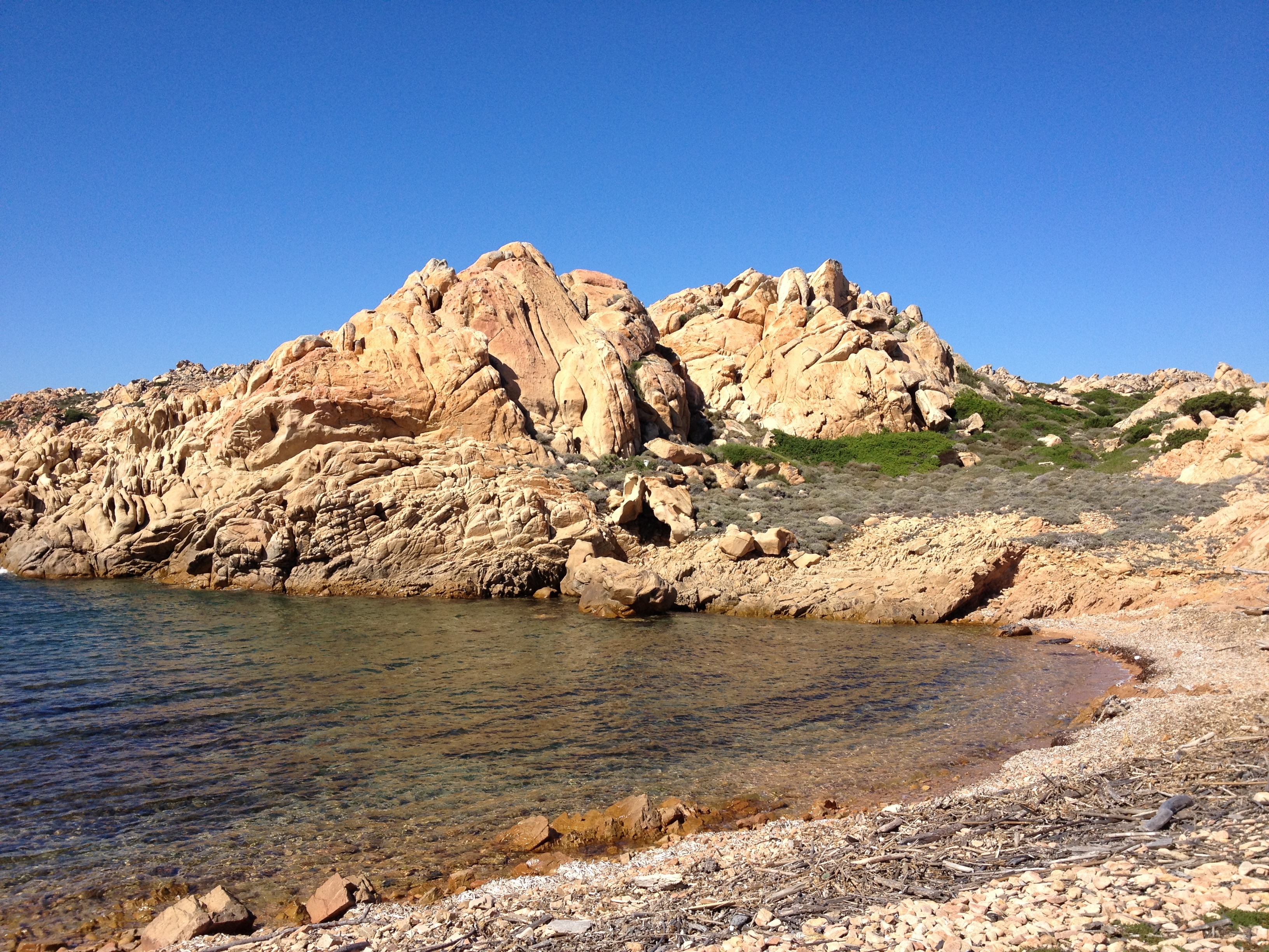รูปถ่าย อิตาลี(Italy) อ่าวกาลาลุงกา(Cala Lunga) 2012-09 61
