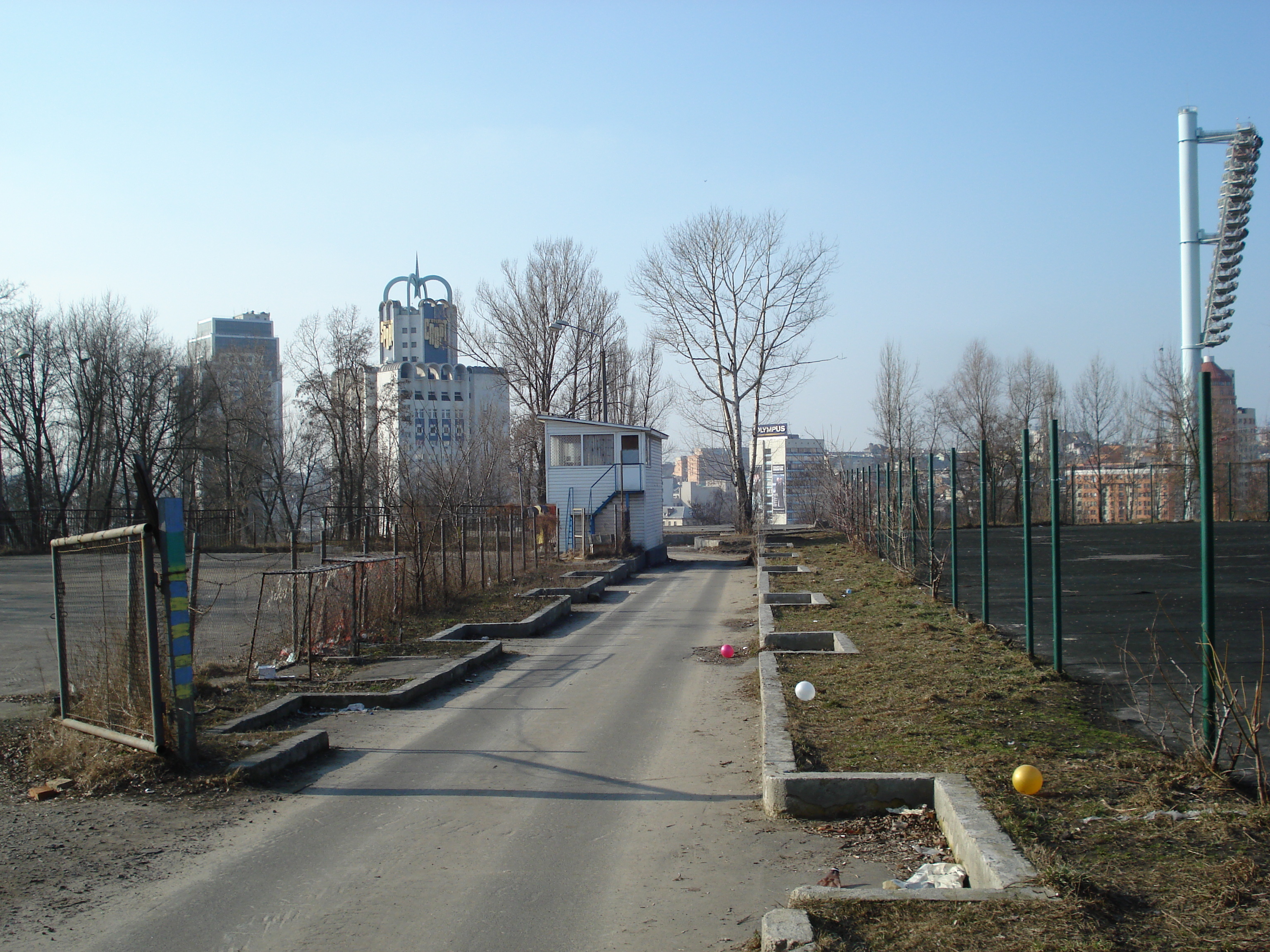 รูปถ่าย ยูเครน(Ukraine) เคียฟ(Kiev) สปอร์เตียฟน่า(Sportyvna) 2007-03 16