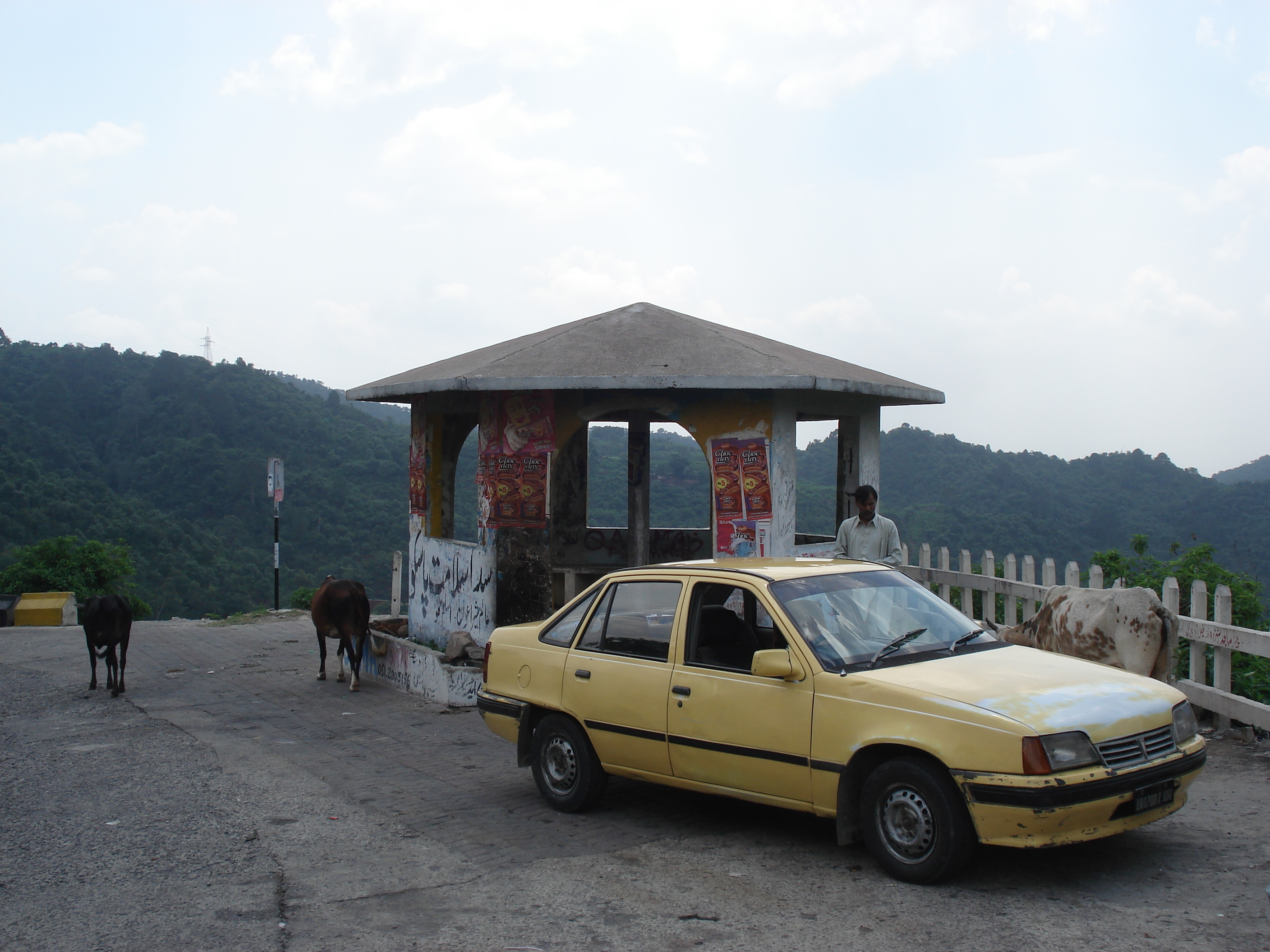 รูปถ่าย ปากีสถาน(Pakistan) ถนนจากอิสลามาบัดไปมัรรี(Islamabad to Murree road) 2006-08 54