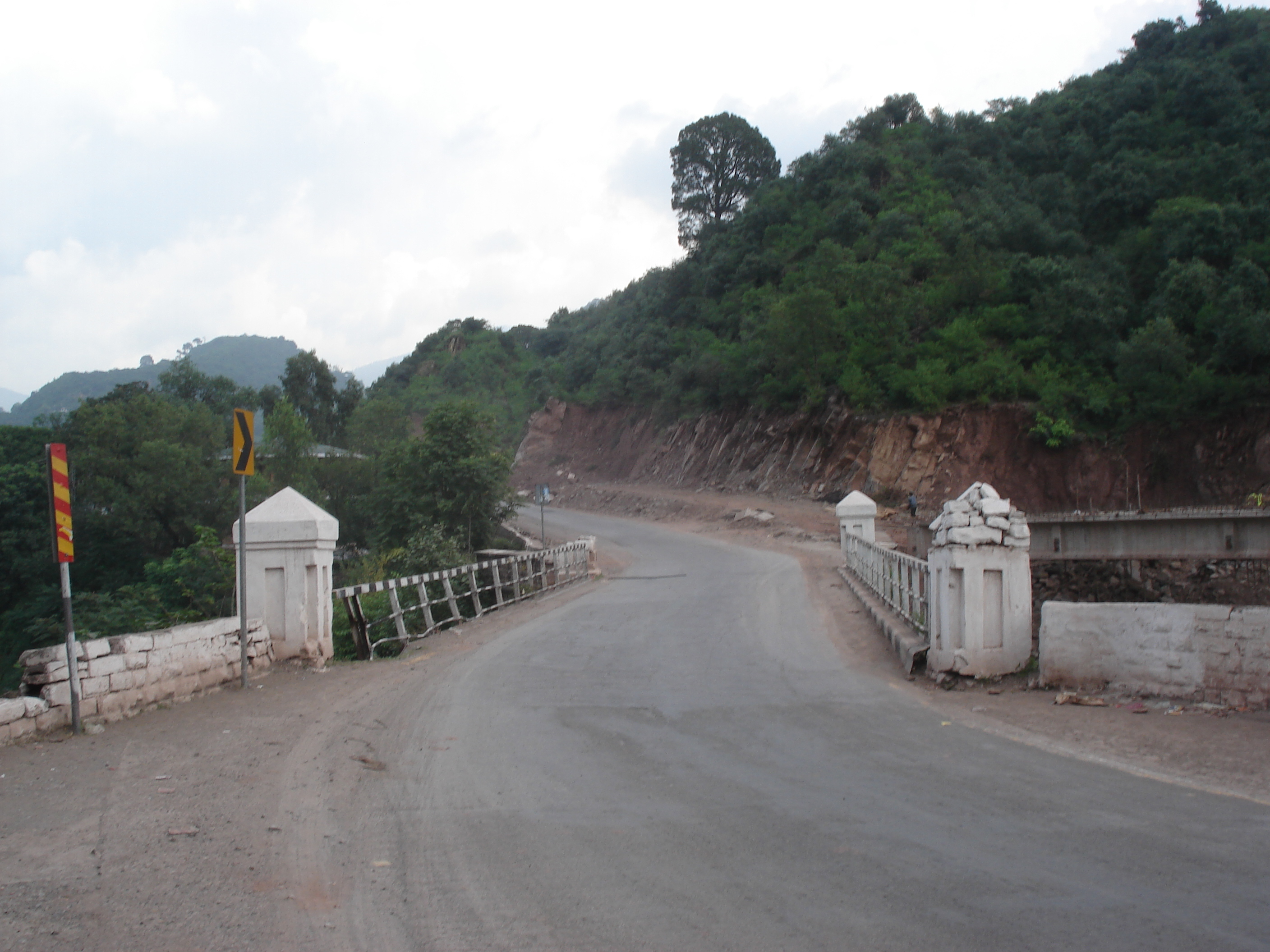 รูปถ่าย ปากีสถาน(Pakistan) ถนนจากอิสลามาบัดไปมัรรี(Islamabad to Murree road) 2006-08 65