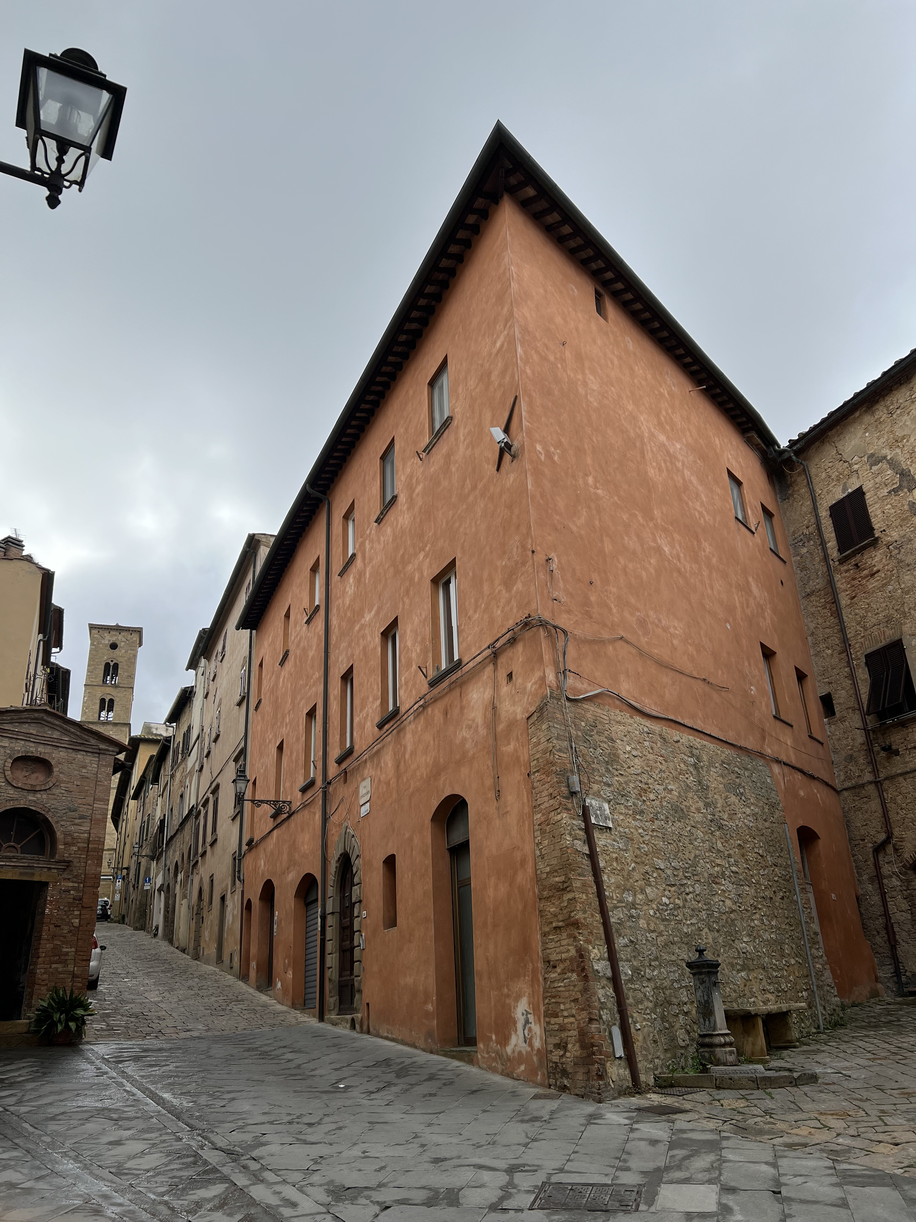 รูปถ่าย อิตาลี(Italy) วอลแตร์รา(Volterra) 2021-09 177