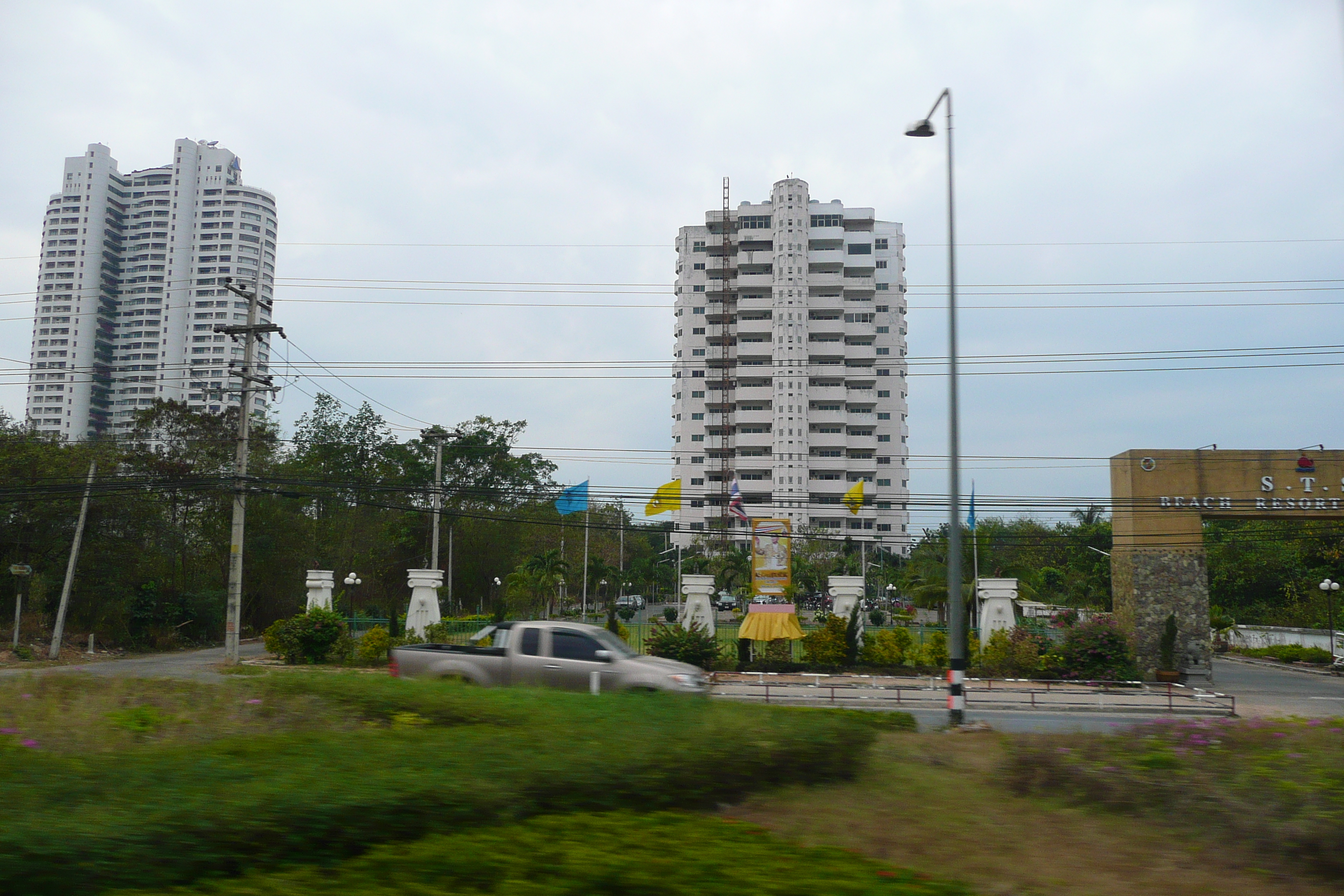 รูปถ่าย ไทย(Thailand) ชลบุรี(Chonburi) ถนนสุขุมวิท(Sukhumvit road) 2008-01 16