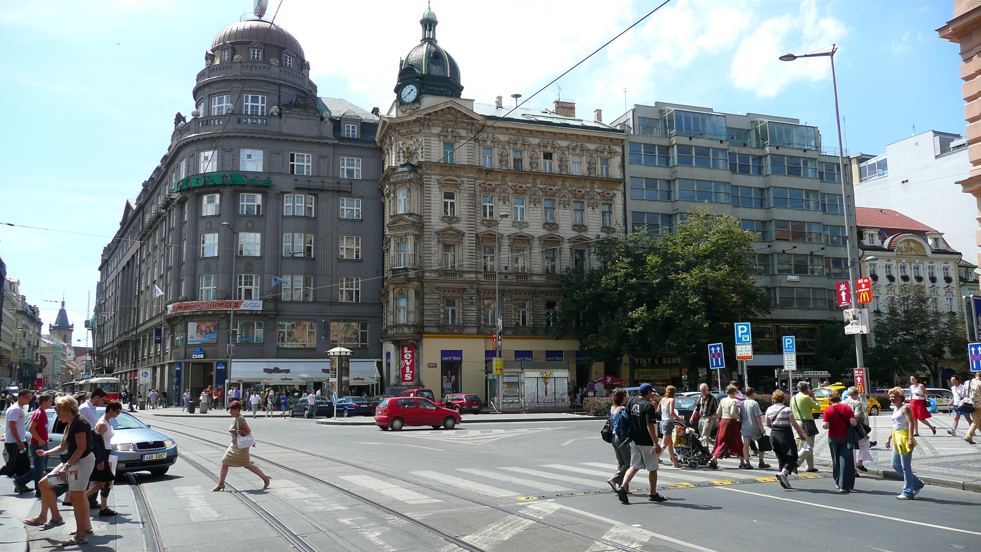 รูปถ่าย สาธารณรัฐเช็ก(Czech Republic) ปราก(Prague) จัตุรัสเวนเซสลาส(Vaclavske namesti) 2007-07 51