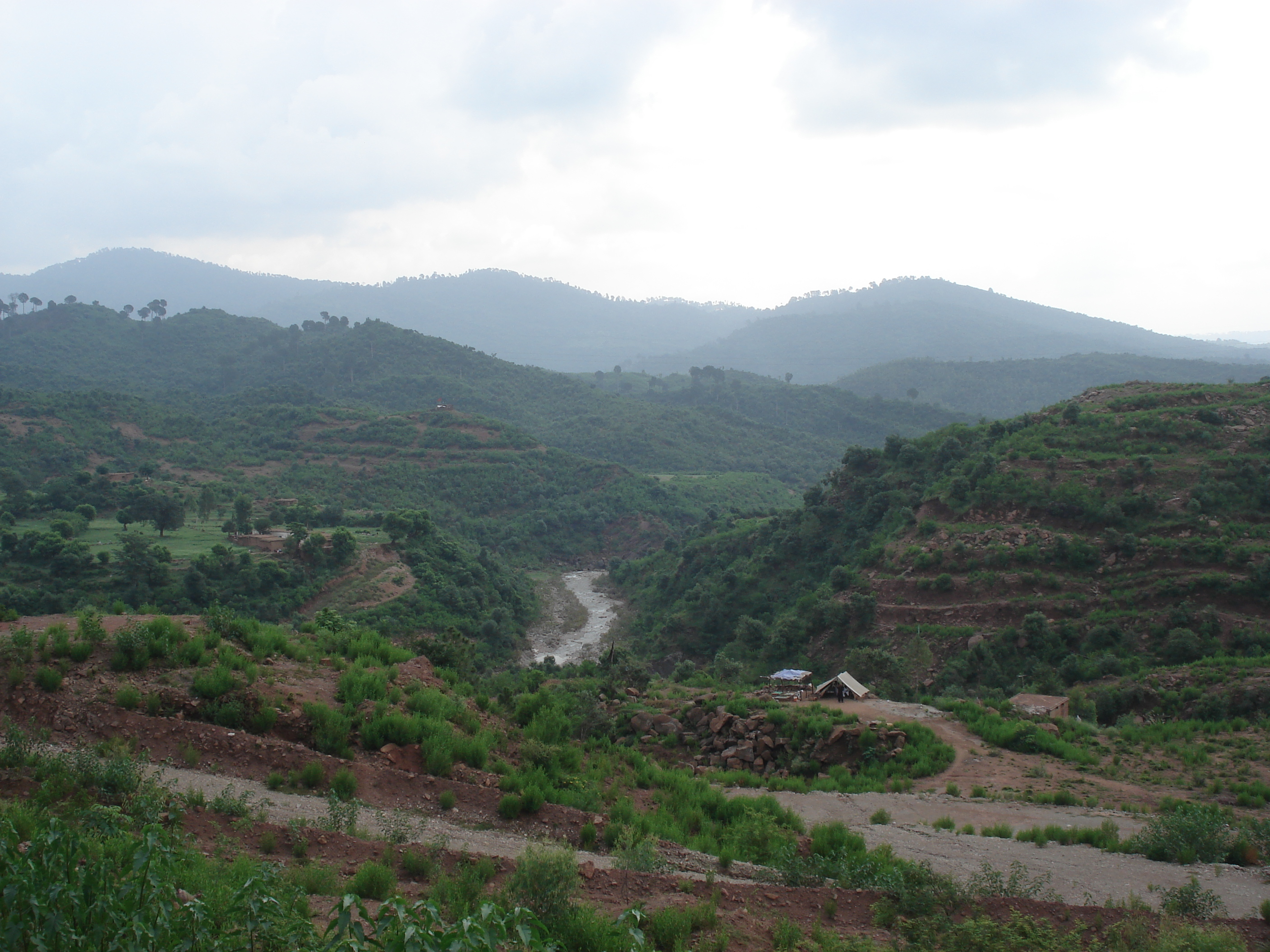 รูปถ่าย ปากีสถาน(Pakistan) ถนนจากอิสลามาบัดไปมัรรี(Islamabad to Murree road) 2006-08 56