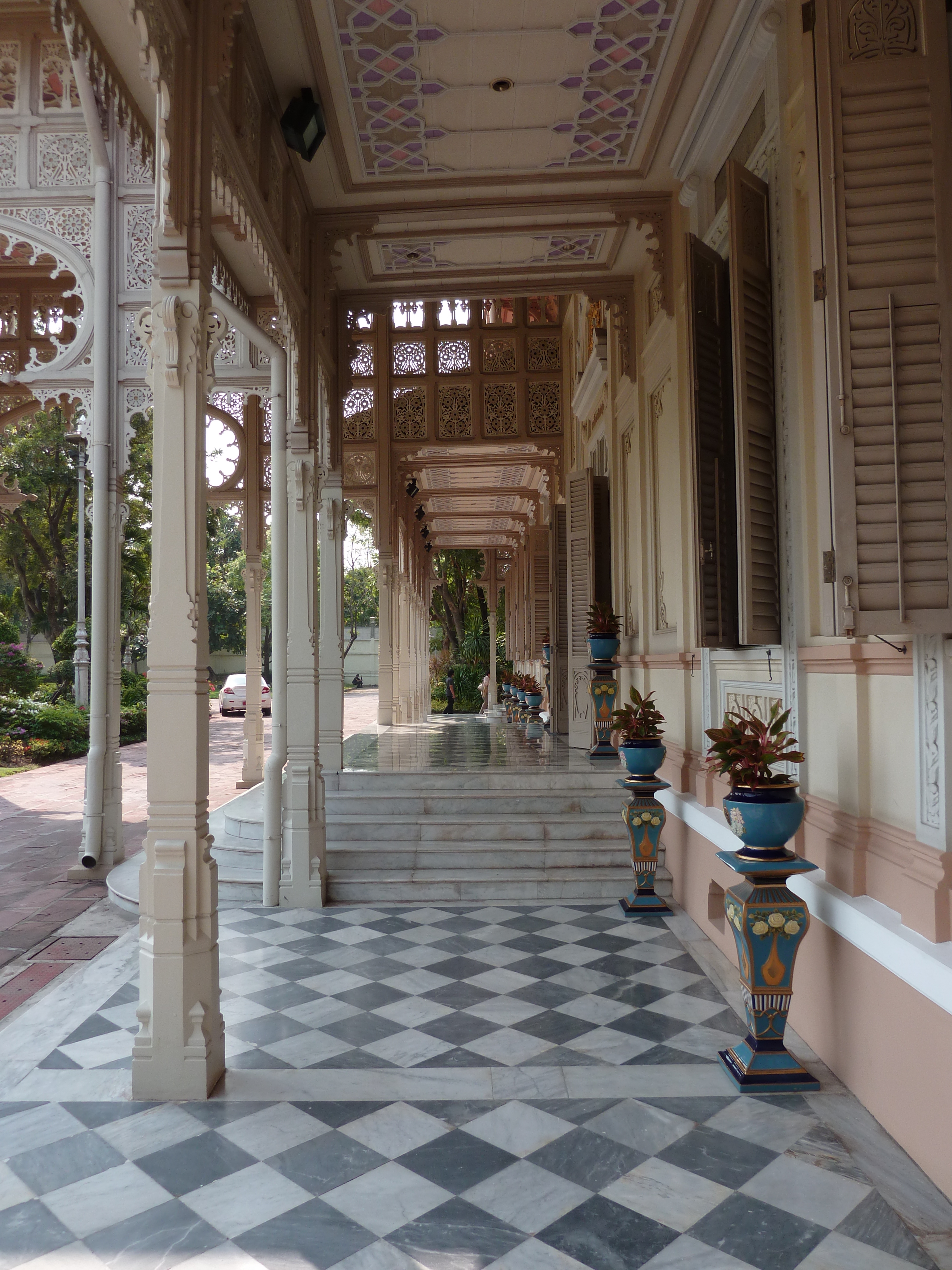 รูปถ่าย ไทย(Thailand) กรุงเทพมหานคร(Bangkok) พระที่นั่งวิมานเมฆ(Vimanmek Palace) 2011-01 14
