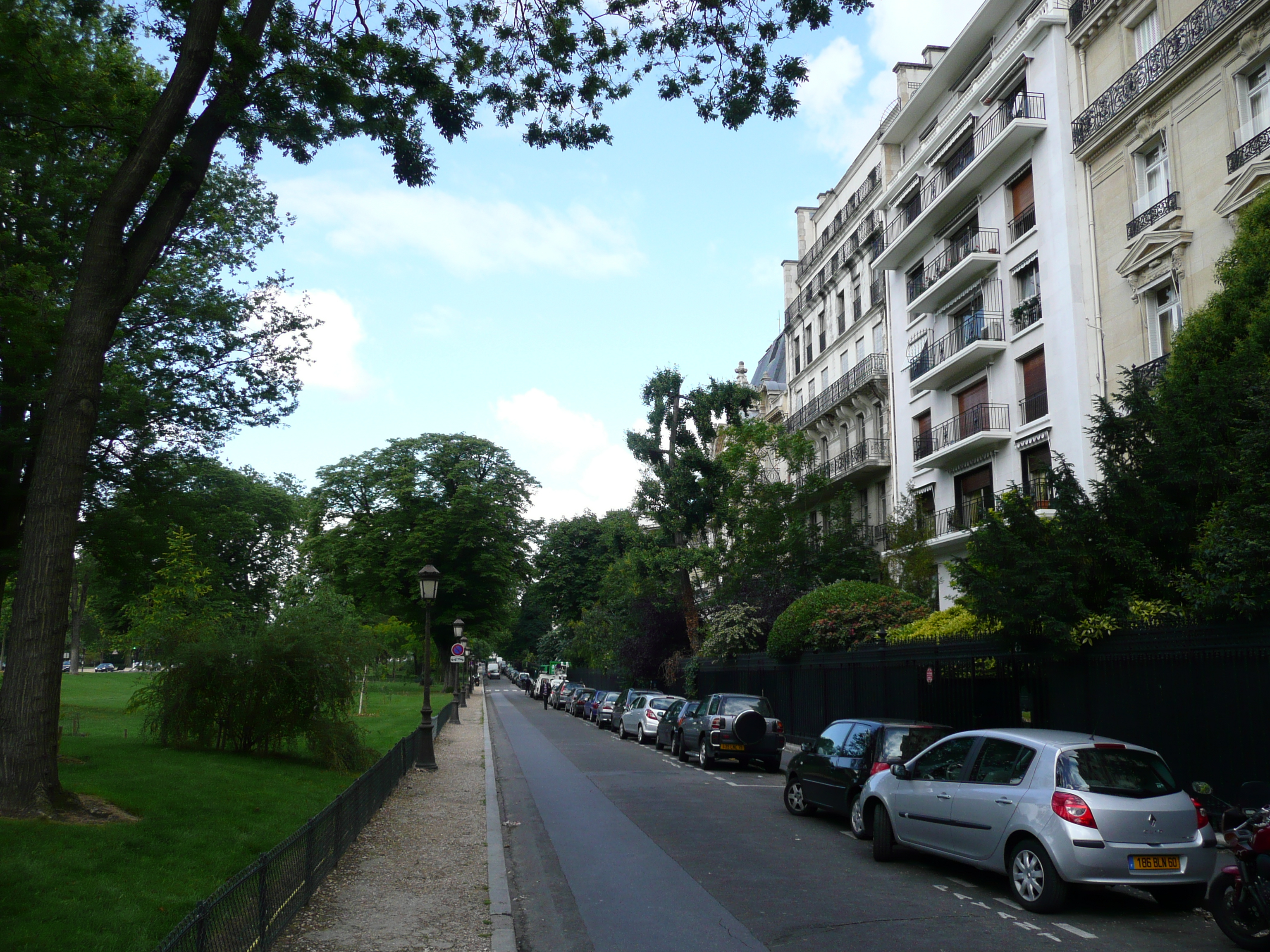 รูปถ่าย ฝรั่งเศส(France) ปารีส(Paris) ถนนฟอช(Avenue Foch) 2007-06 166