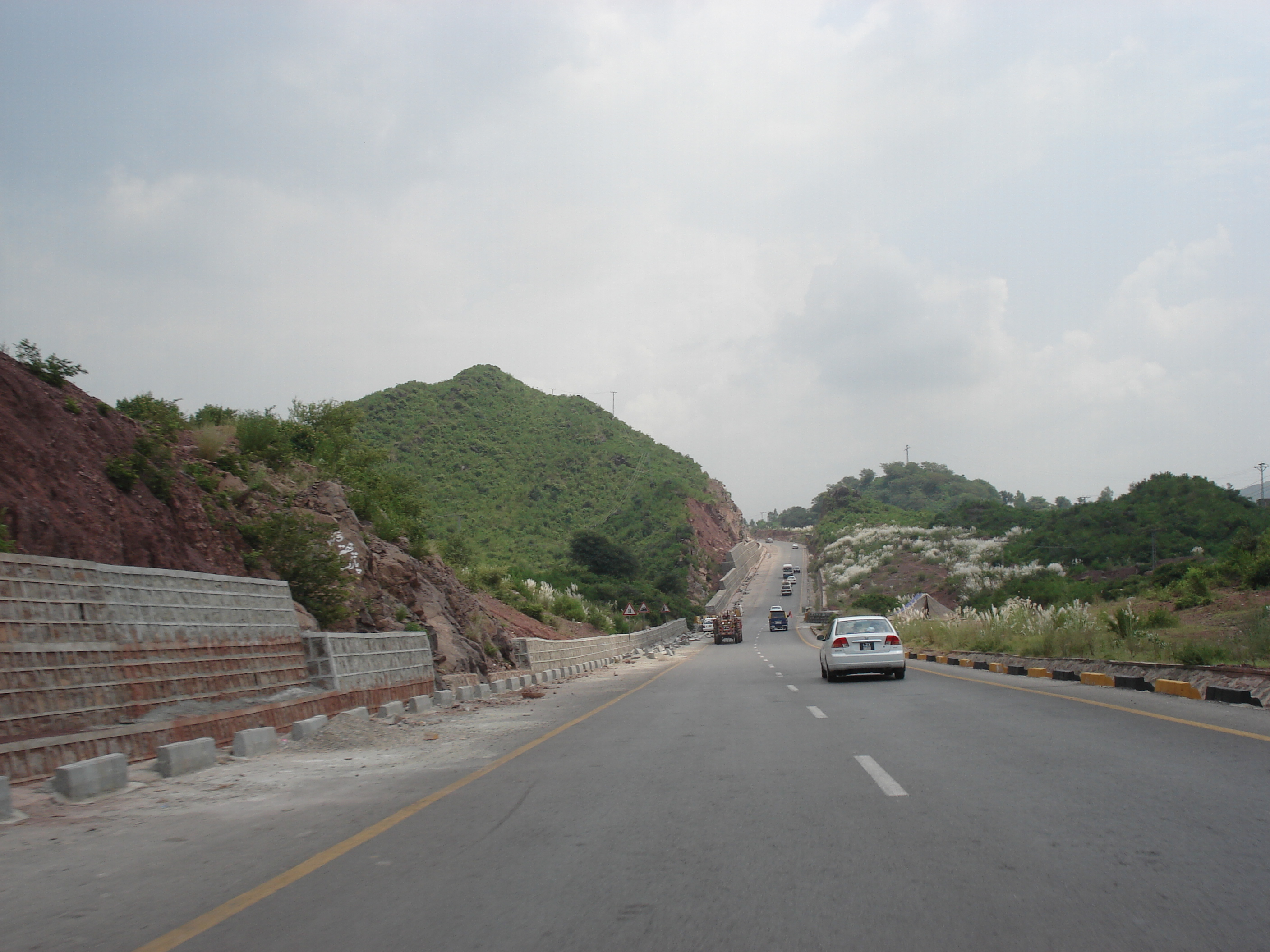 รูปถ่าย ปากีสถาน(Pakistan) ถนนจากอิสลามาบัดไปมัรรี(Islamabad to Murree road) 2006-08 86