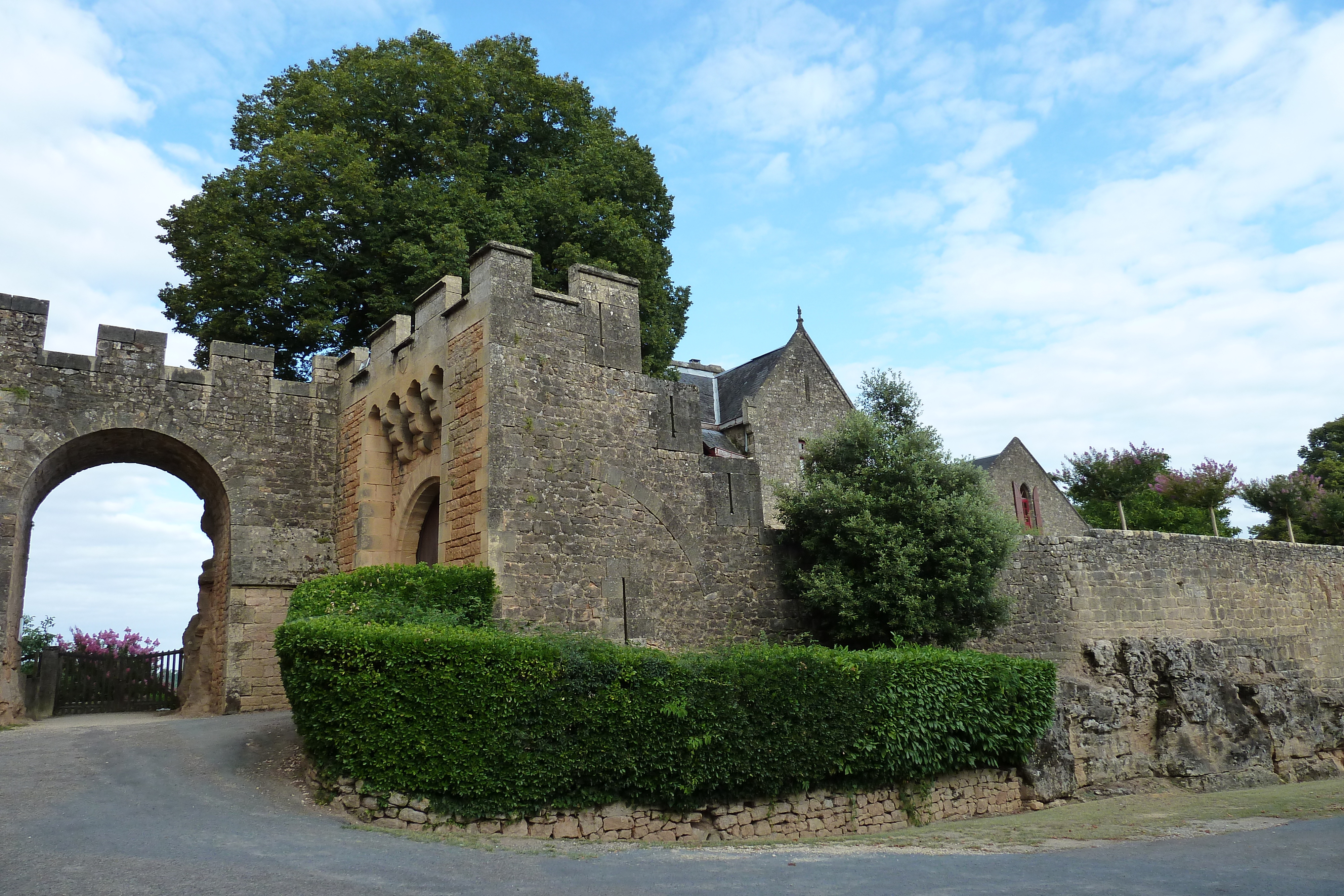 รูปถ่าย ฝรั่งเศส(France) มงฟอร์(Montfort) 2010-08 5