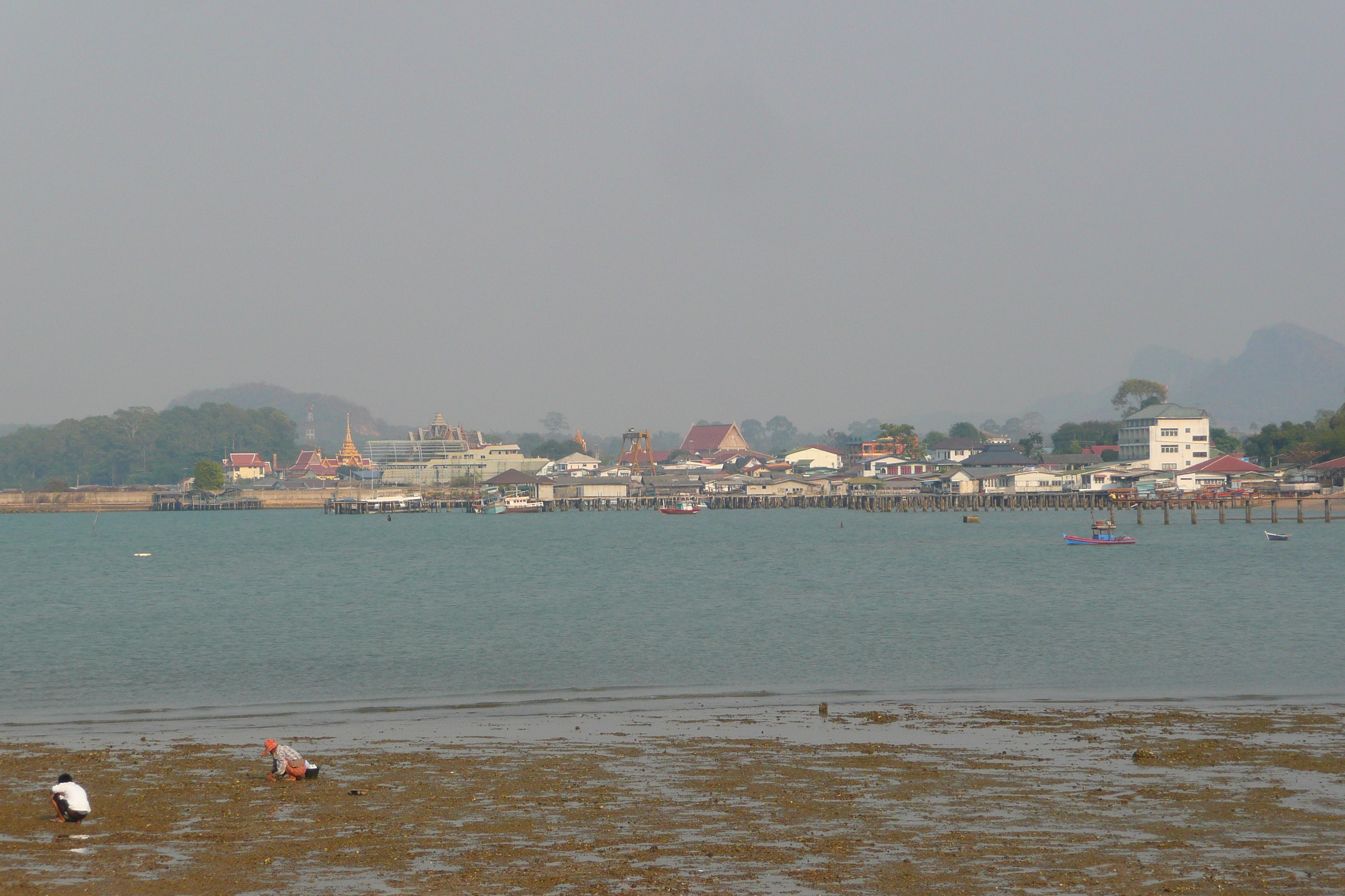 รูปถ่าย ไทย(Thailand) ชลบุรี(Chonburi) ค่ายชุมพล กองทัพเรือไทย(Choumpon Royal Thai Navy) 2008-01 57