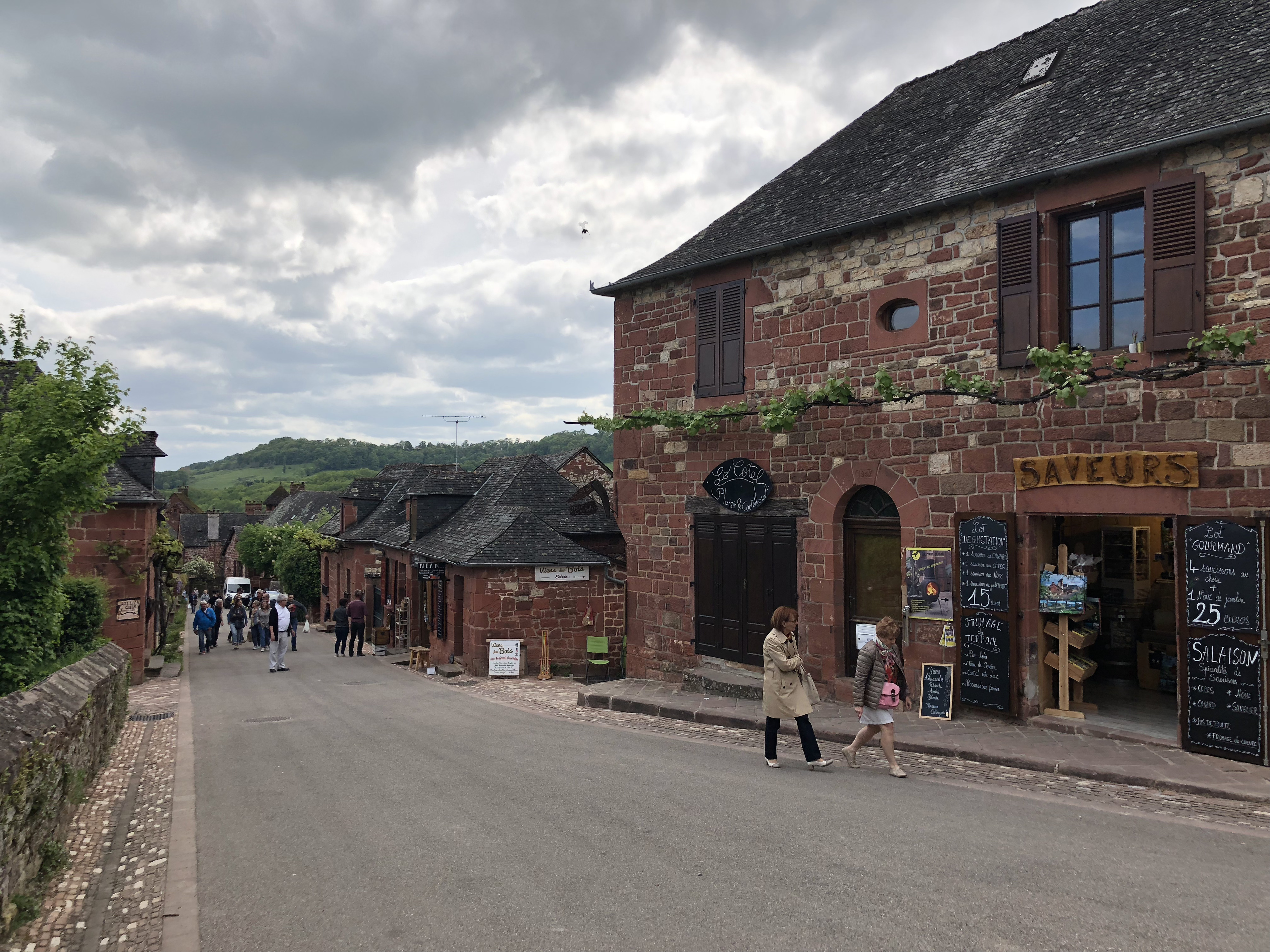 รูปถ่าย ฝรั่งเศส(France) กอลงฌ์-ลา-รูฌ(Collonges la Rouge) 2018-04 124