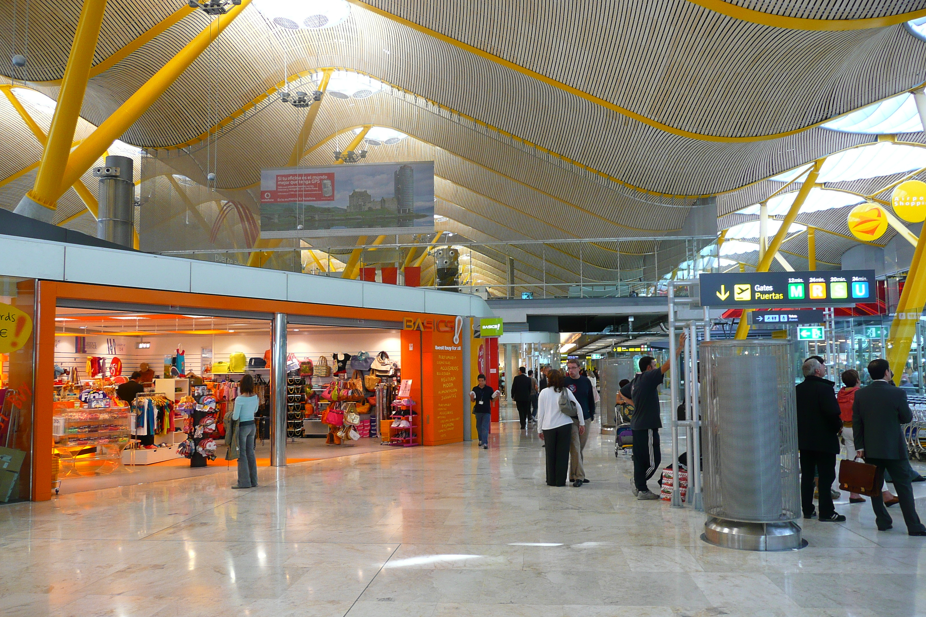 รูปถ่าย สเปน(Spain) มาดริค(Madrid) ท่าอากาศยานบาราคัส(Barajas Airport) 2007-09 60