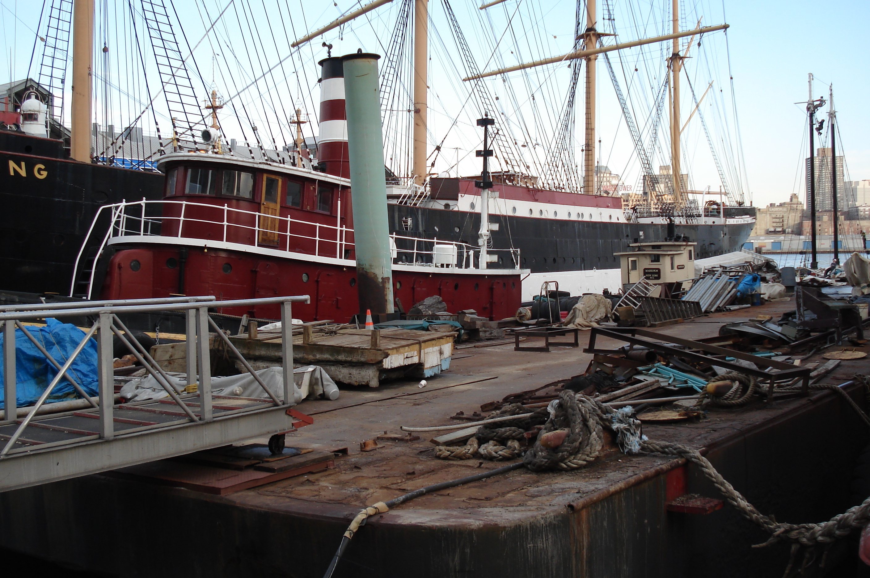 รูปถ่าย สหรัฐอเมริกา(United States) นิวยอร์ก(New York) ท่าเรือเซาท์สตรีต(South Street seaport) 2006-03 13