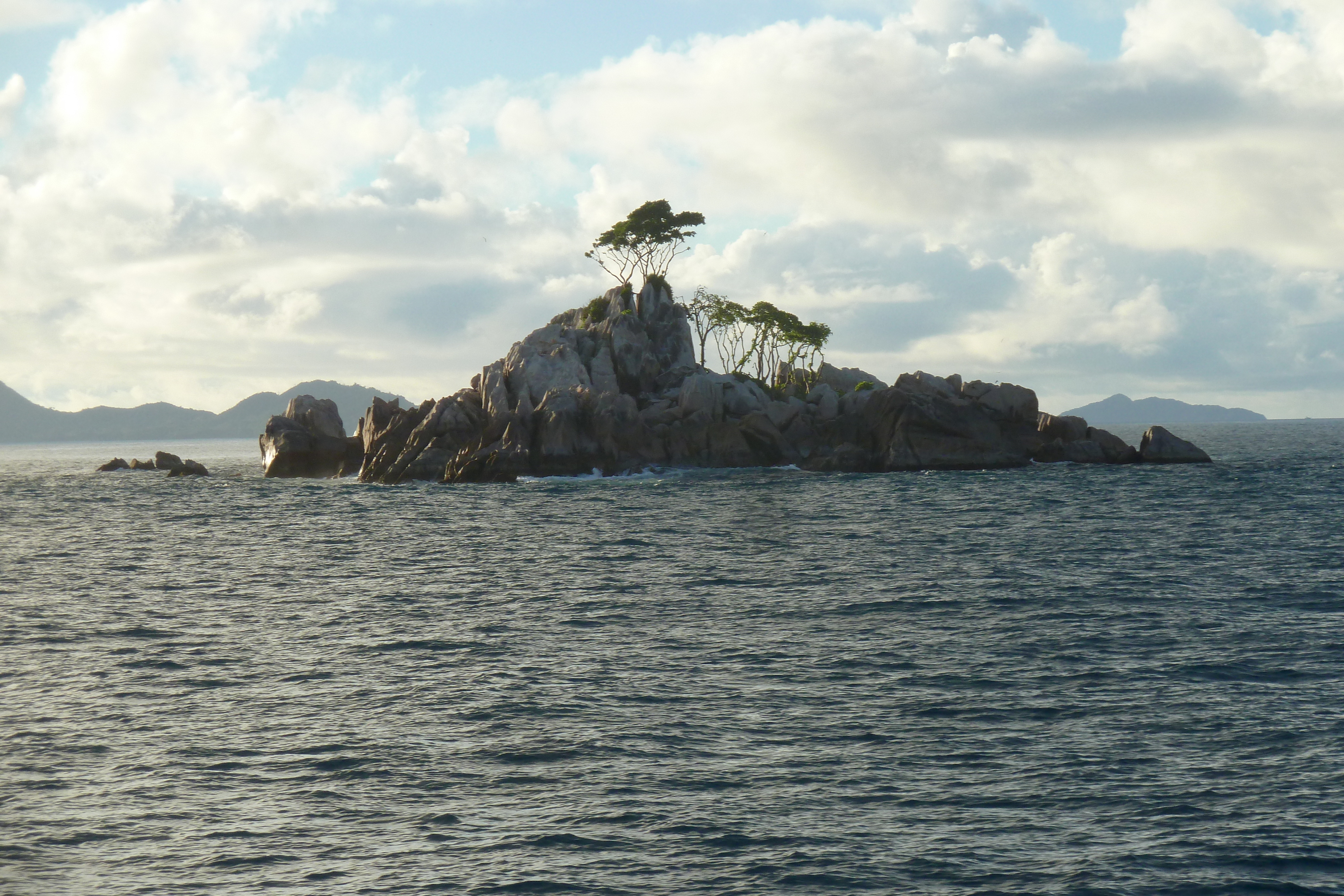 รูปถ่าย เซเชลส์(Seychelles) เกาะปราลิน(Praslin) 2011-10 130