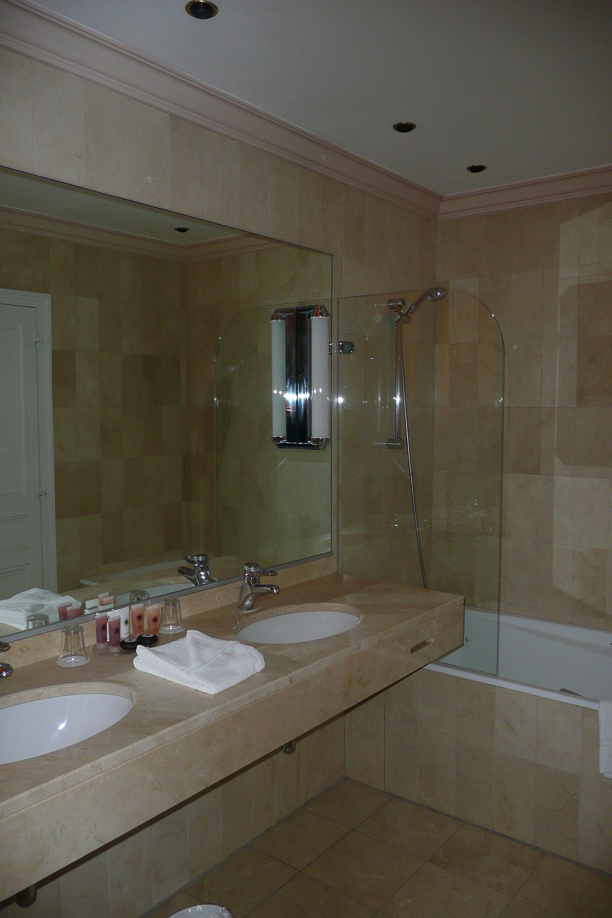 รูปถ่าย ฝรั่งเศส(France) ลีอง(Lyon) โรงแรมบอสโกโลแกรนด์(Boscolo Grand Hotel) 2008-06 4