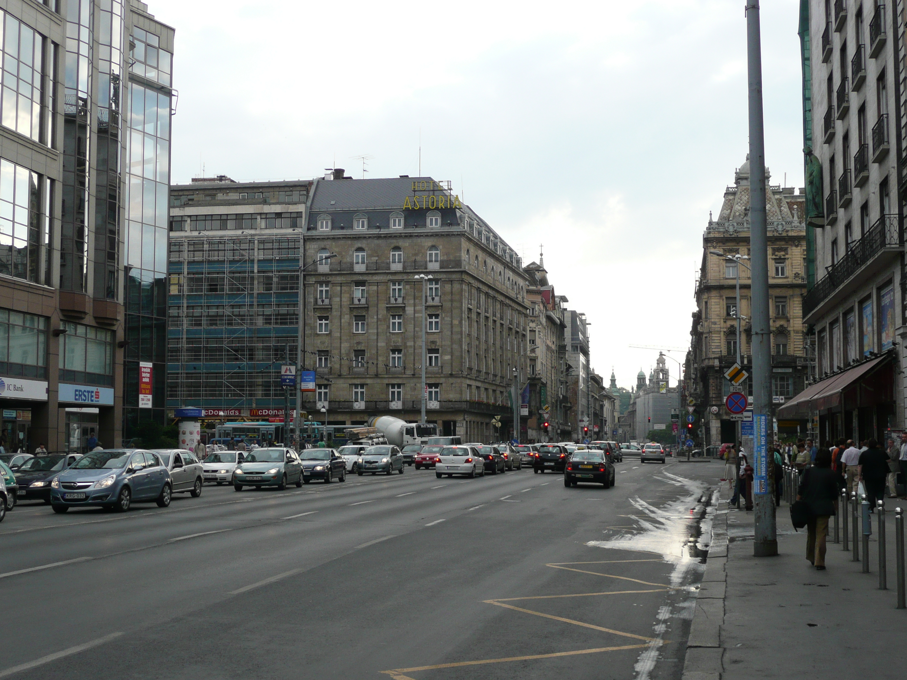 รูปถ่าย ฮังการี(Hungary) บูดาเปสต์(Budapest) ใจกลางบูดาเปสต์(Central Budapest) 2007-06 154