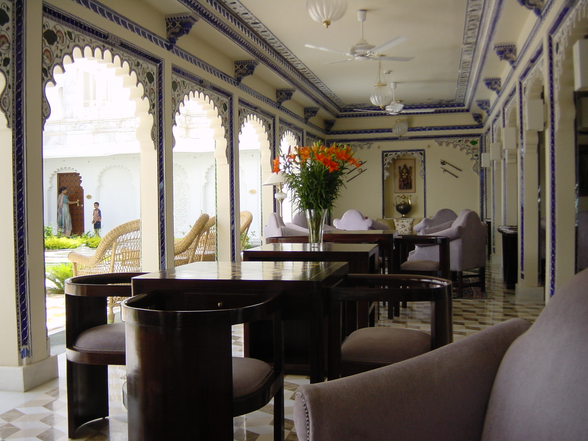 รูปถ่าย อินเดีย(India) อูไดปูร์(Udaipur) โรงแรมเลคพาเลซ(Lake Palace Hotel) 2003-05 28