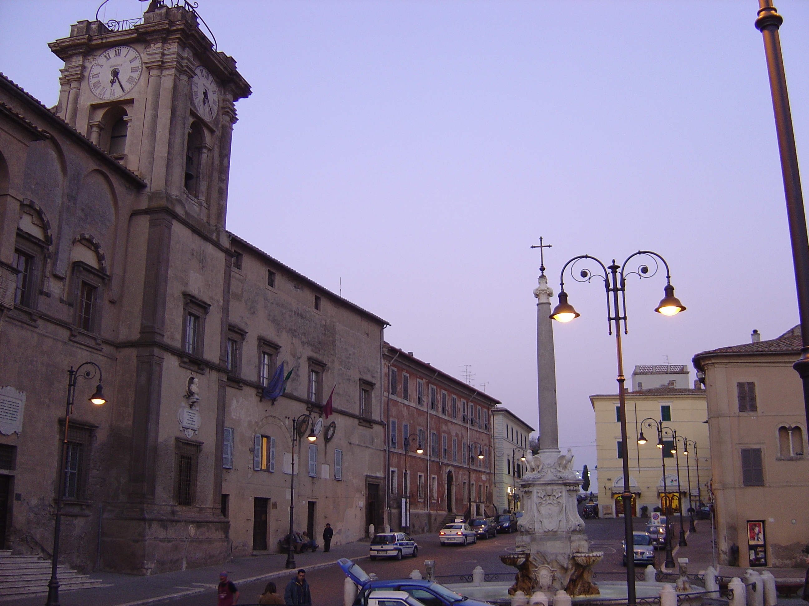 รูปถ่าย อิตาลี(Italy) ตาร์กีเนีย(Tarquinia) 2004-03 2