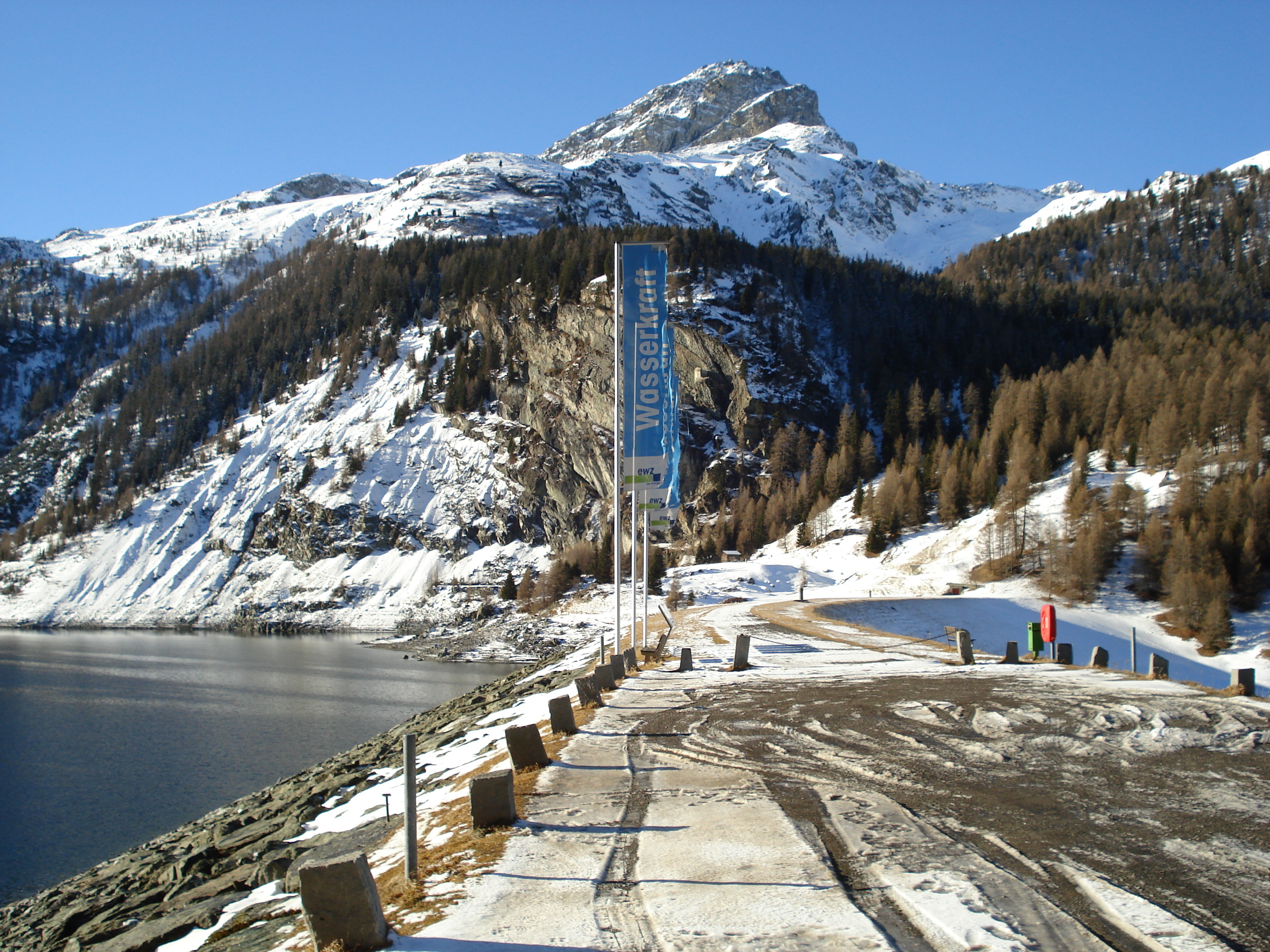 รูปถ่าย สวิสเซอร์แลนด์(Switzerland) ถนนจากคูร์ไปเซนต์มอริตซ์(Chur to St Moritz Road) 2007-01 126