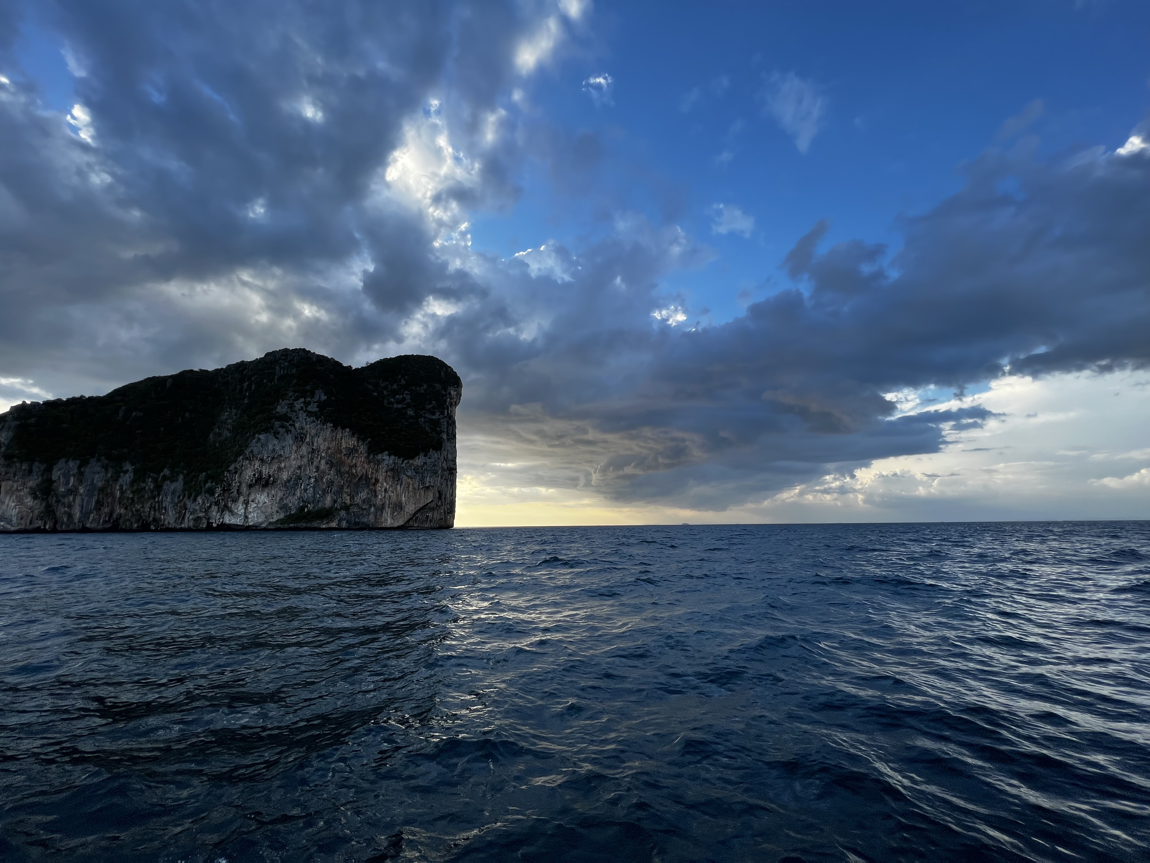 รูปถ่าย ไทย(Thailand) เกาะพีพีเล(Ko Phi Phi Ley) 2021-12 21