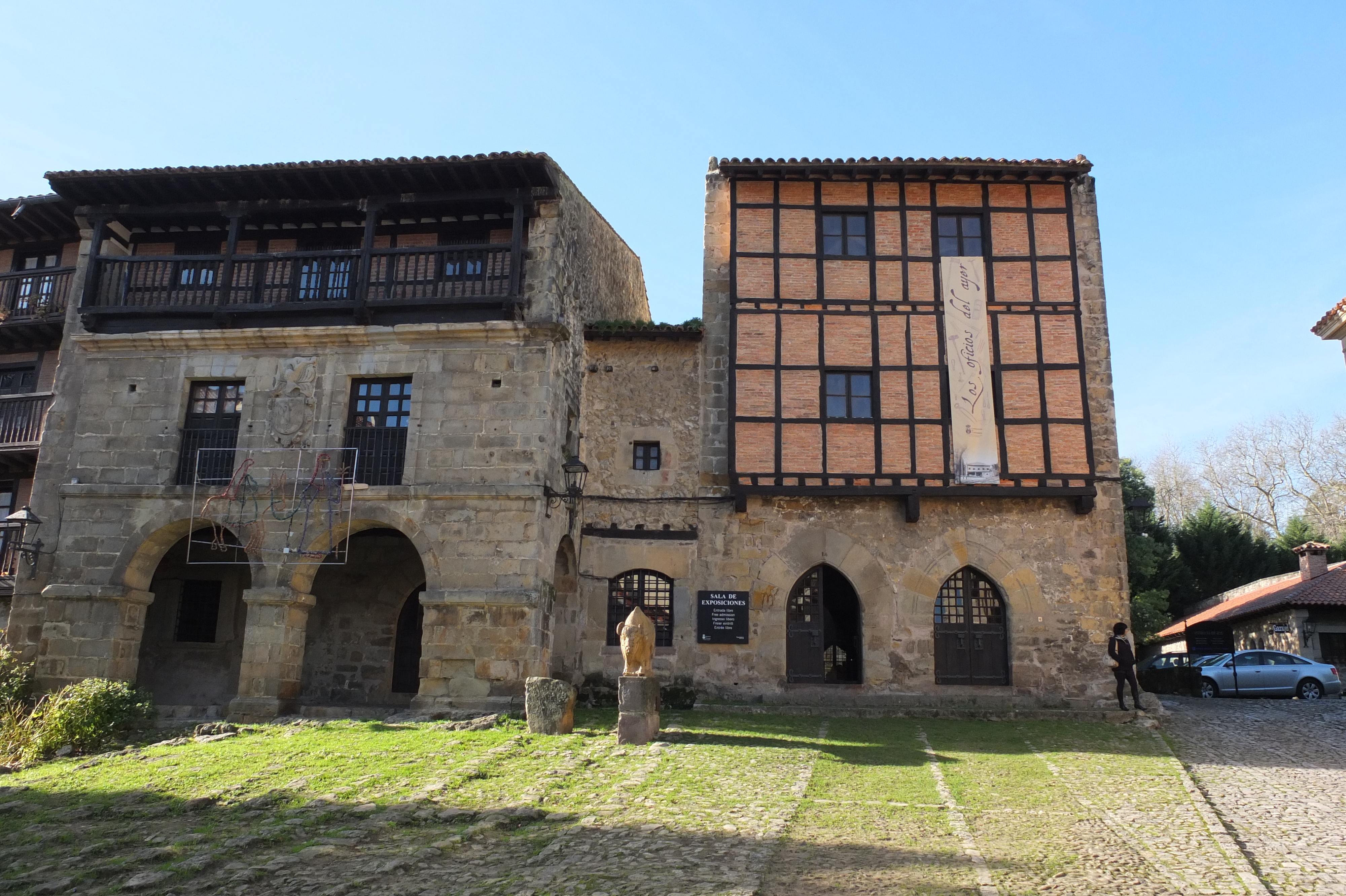 รูปถ่าย สเปน(Spain) ซันตีญานาเดลมาร์(Santillana del Mar) 2013-01 2