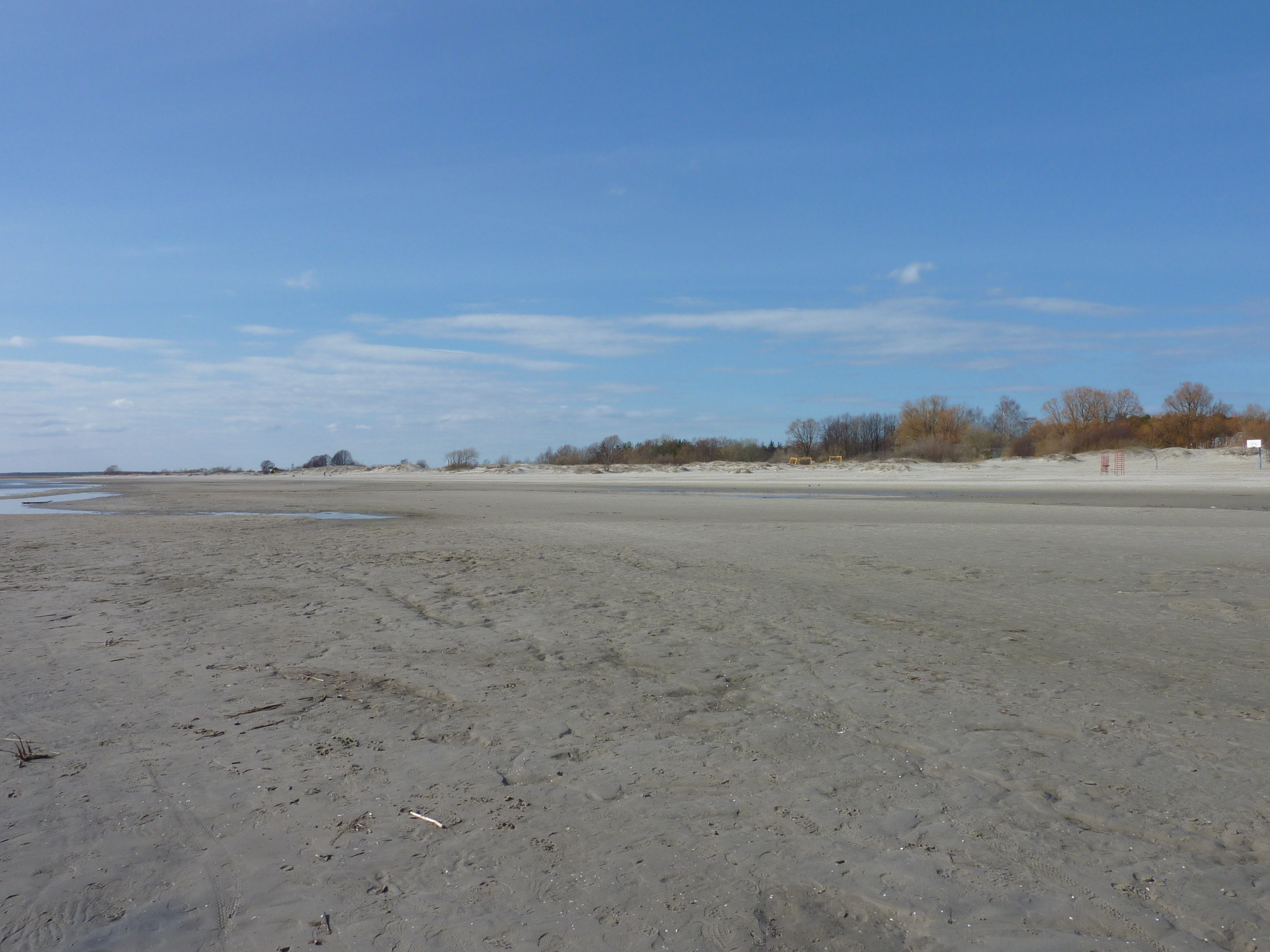 รูปถ่าย เอสโตเนีย(Estonia) แพร์นู(Parnu) 2009-04 40