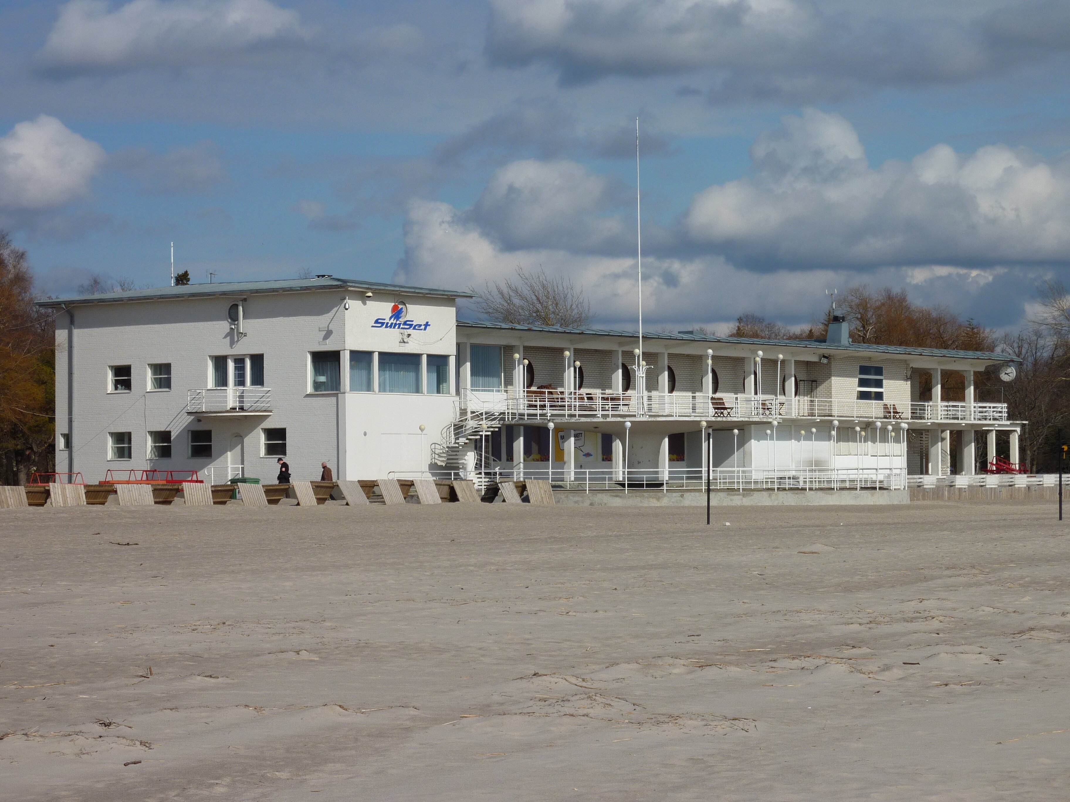 รูปถ่าย เอสโตเนีย(Estonia) แพร์นู(Parnu) 2009-04 19