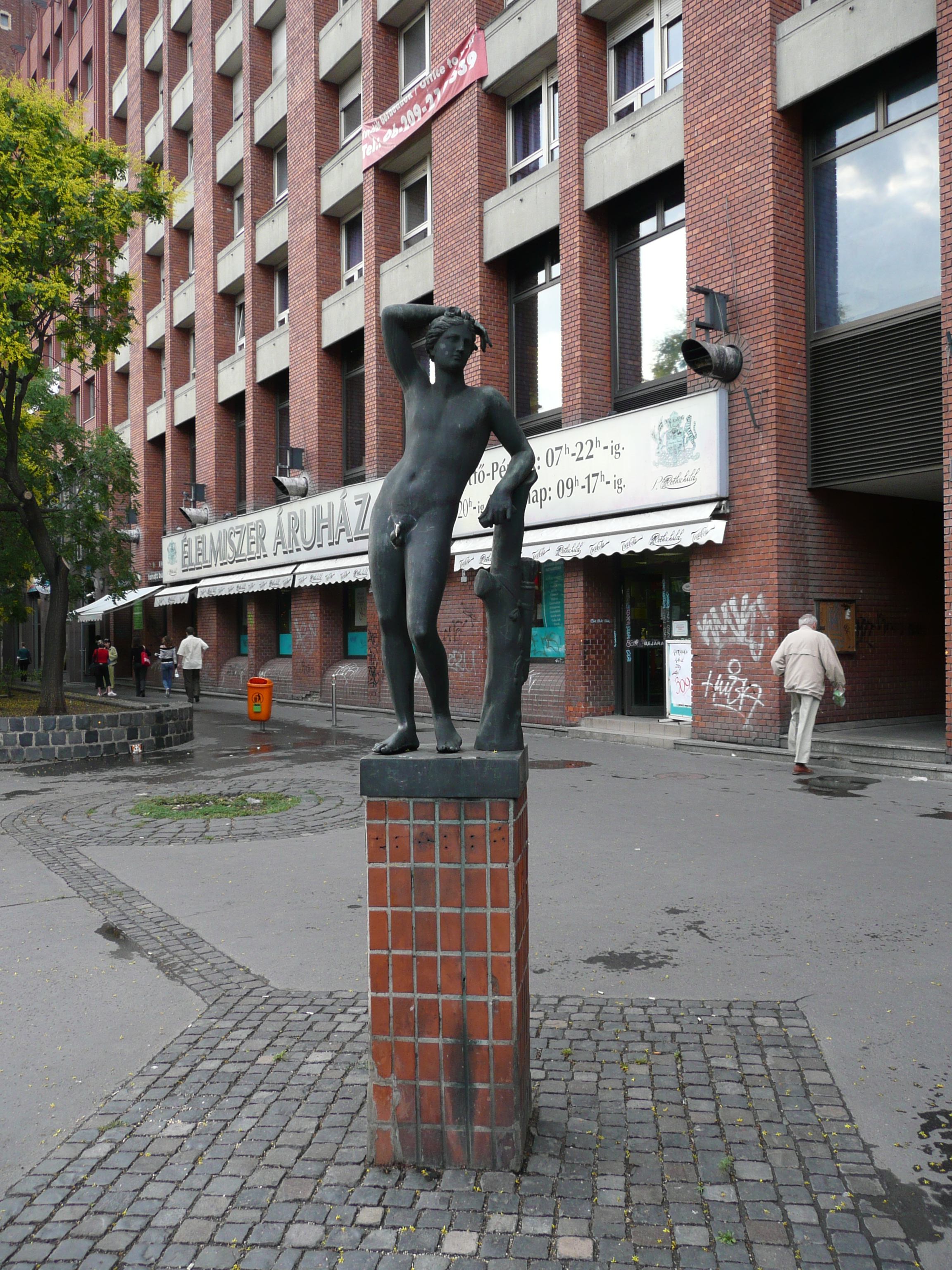รูปถ่าย ฮังการี(Hungary) บูดาเปสต์(Budapest) ใจกลางบูดาเปสต์(Central Budapest) 2007-06 137