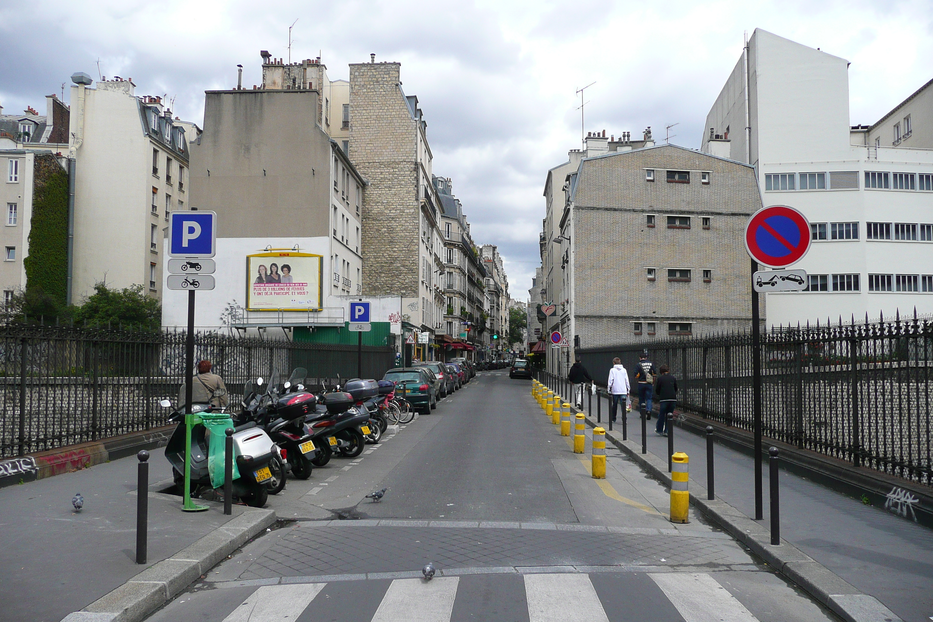 รูปถ่าย ฝรั่งเศส(France) ปารีส(Paris) ถนนโรม(Rue de Rome) 2007-06 57