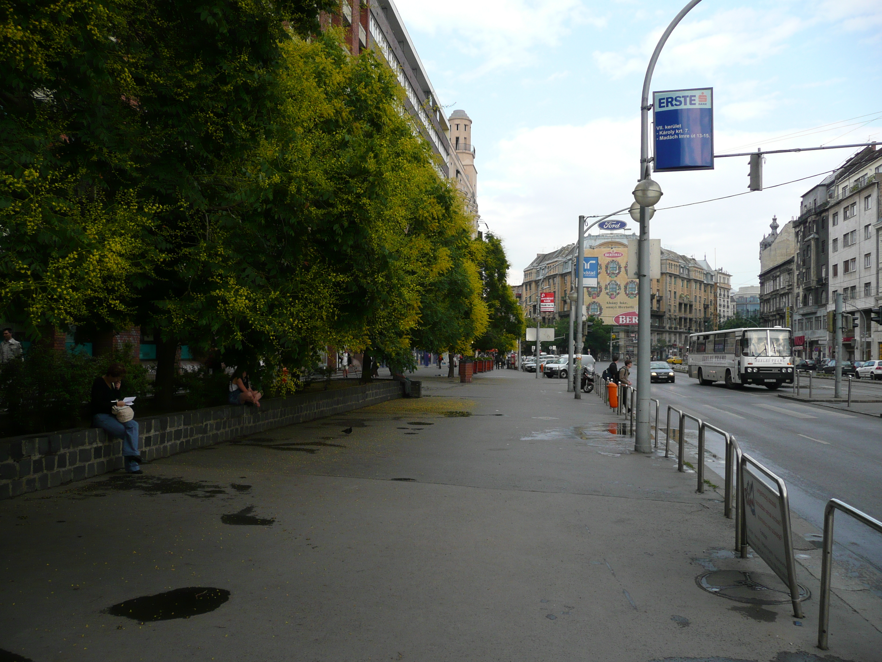 รูปถ่าย ฮังการี(Hungary) บูดาเปสต์(Budapest) ใจกลางบูดาเปสต์(Central Budapest) 2007-06 113