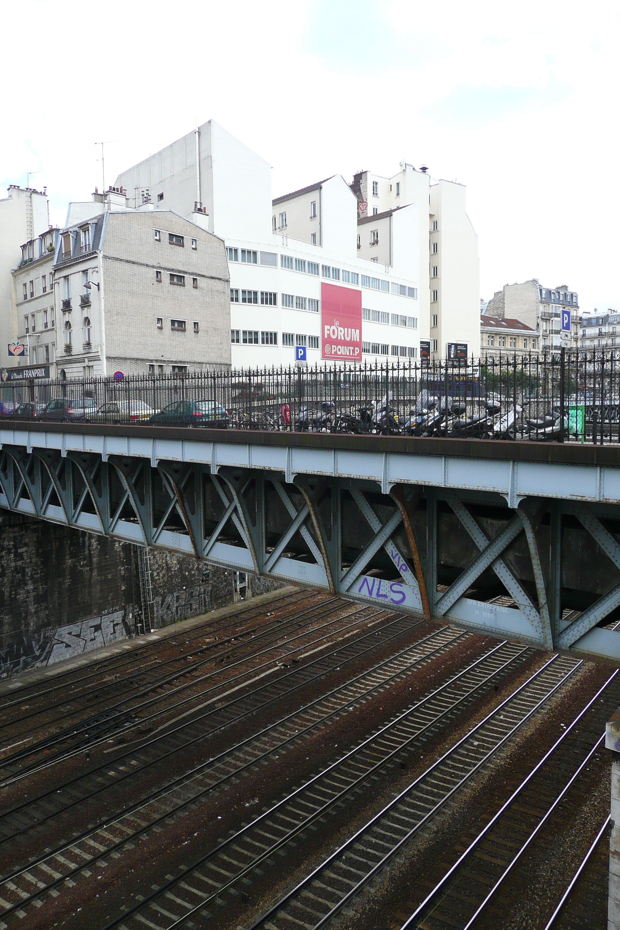 รูปถ่าย ฝรั่งเศส(France) ปารีส(Paris) ถนนโรม(Rue de Rome) 2007-06 56