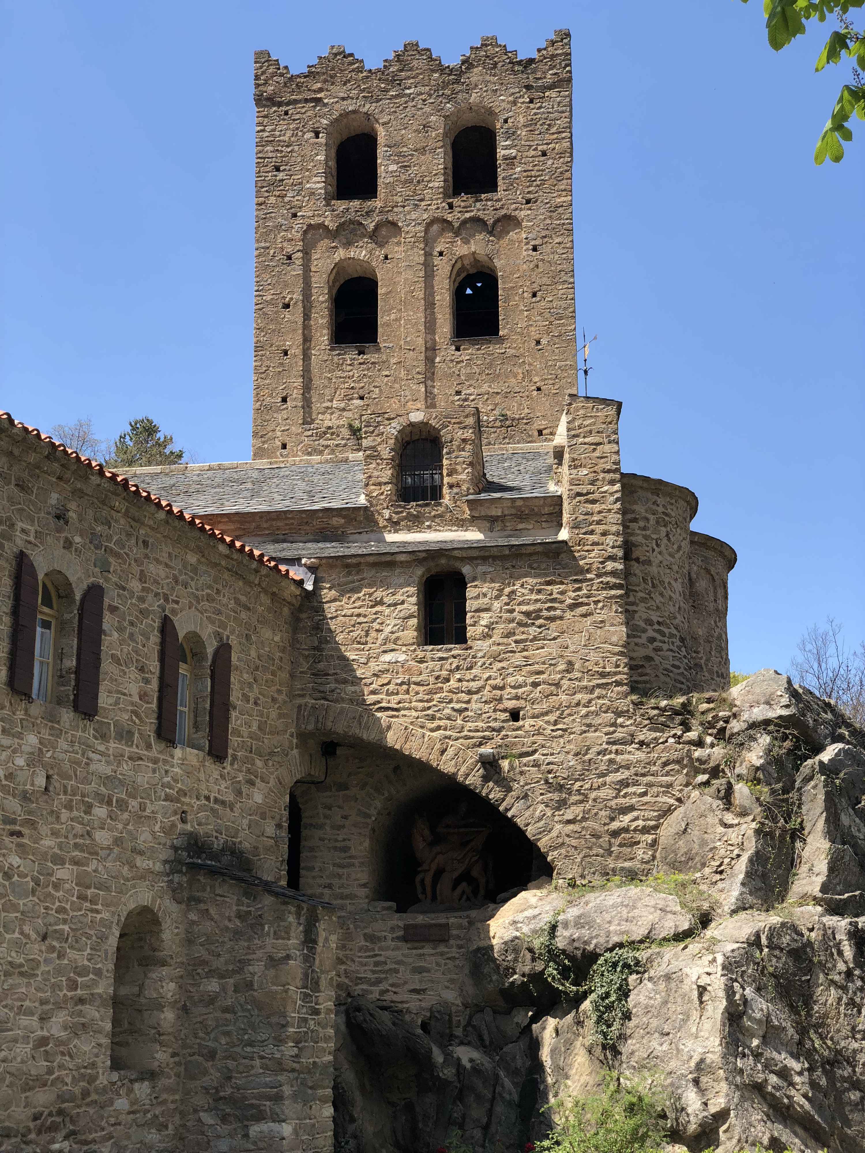 รูปถ่าย ฝรั่งเศส(France) แอบบีแซ็งมาร์แต็งดูกานีกู(Abbaye Saint Martin du Canigou) 2018-04 191