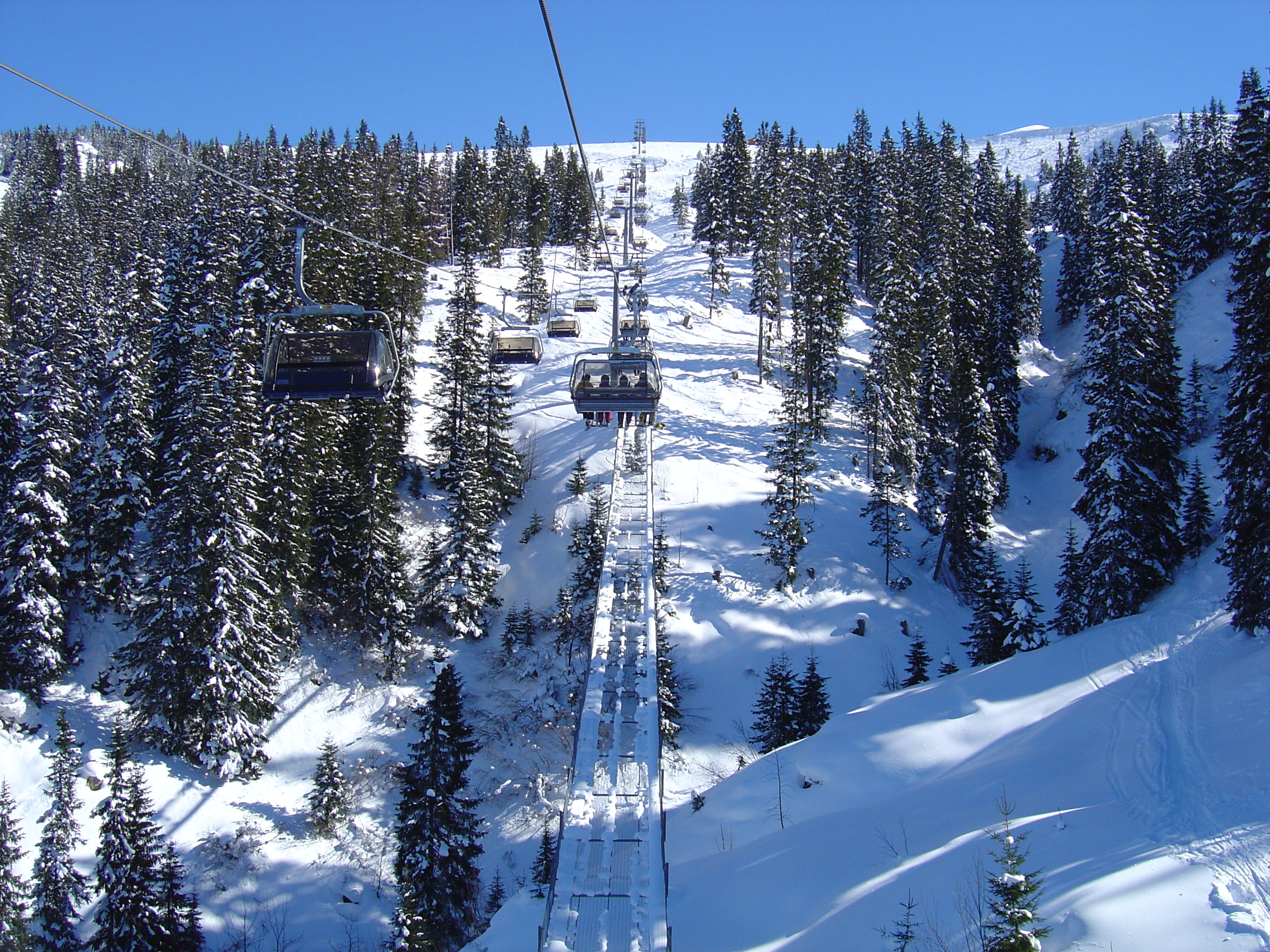 รูปถ่าย ออสเตรีย(Austria) คิทซ์บูเฮล(Kitzbuhel) สกี(Ski) 2005-03 140