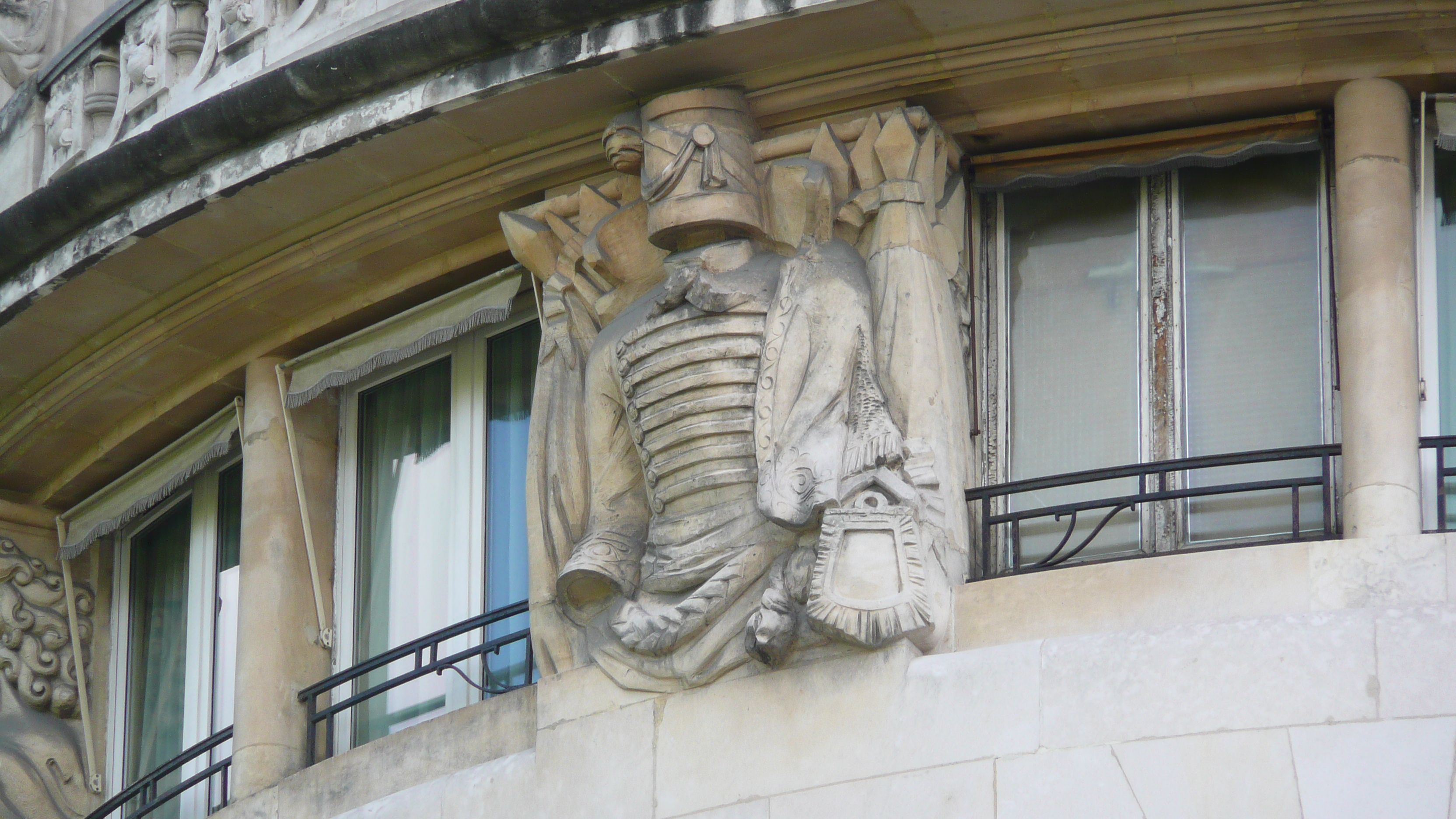 รูปถ่าย ฝรั่งเศส(France) ปารีส(Paris) บูเลอวาร์ด  มาเลแอร์บ(Boulevard Malesherbes) 2007-05 42