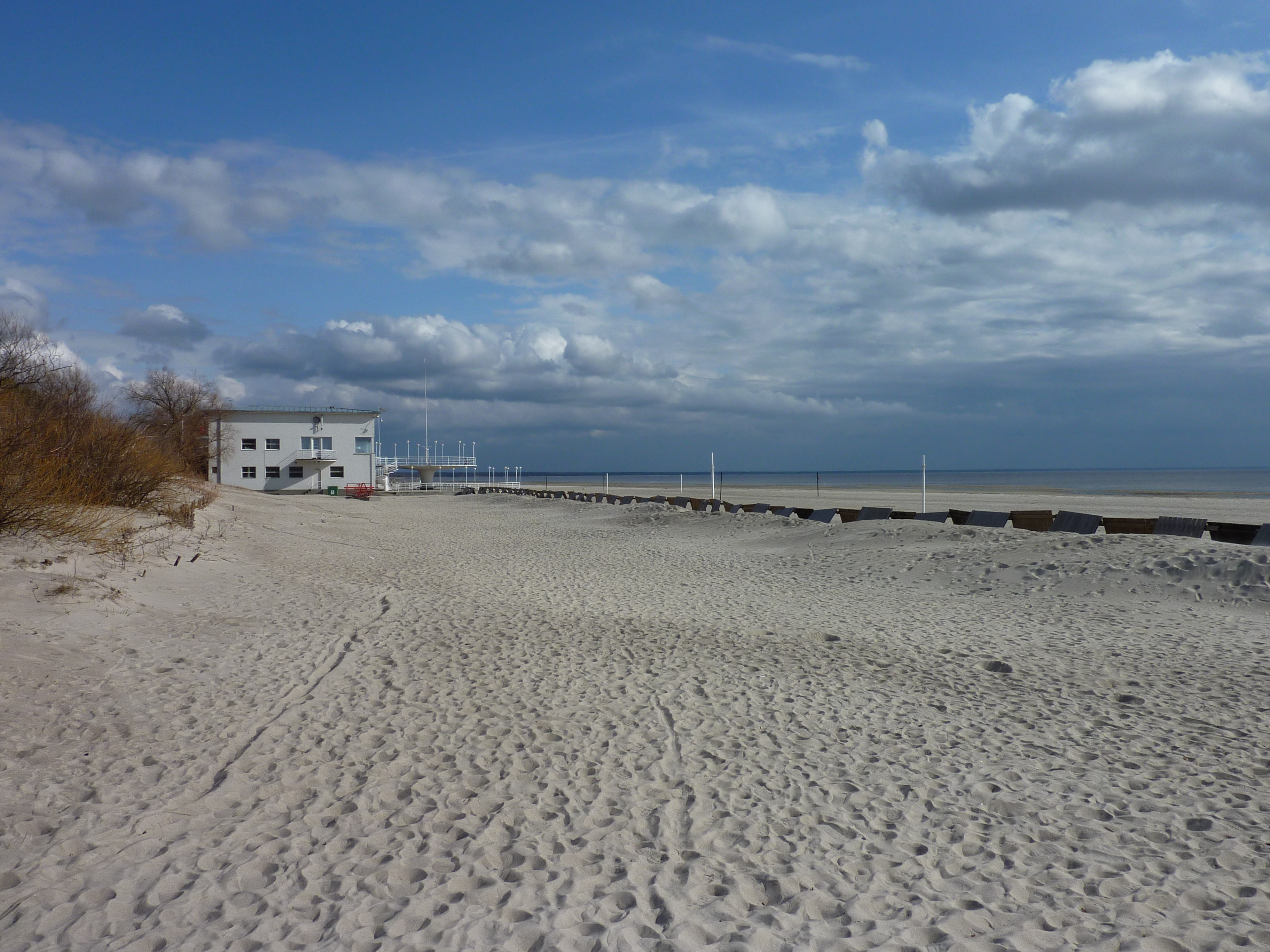 รูปถ่าย เอสโตเนีย(Estonia) แพร์นู(Parnu) 2009-04 46