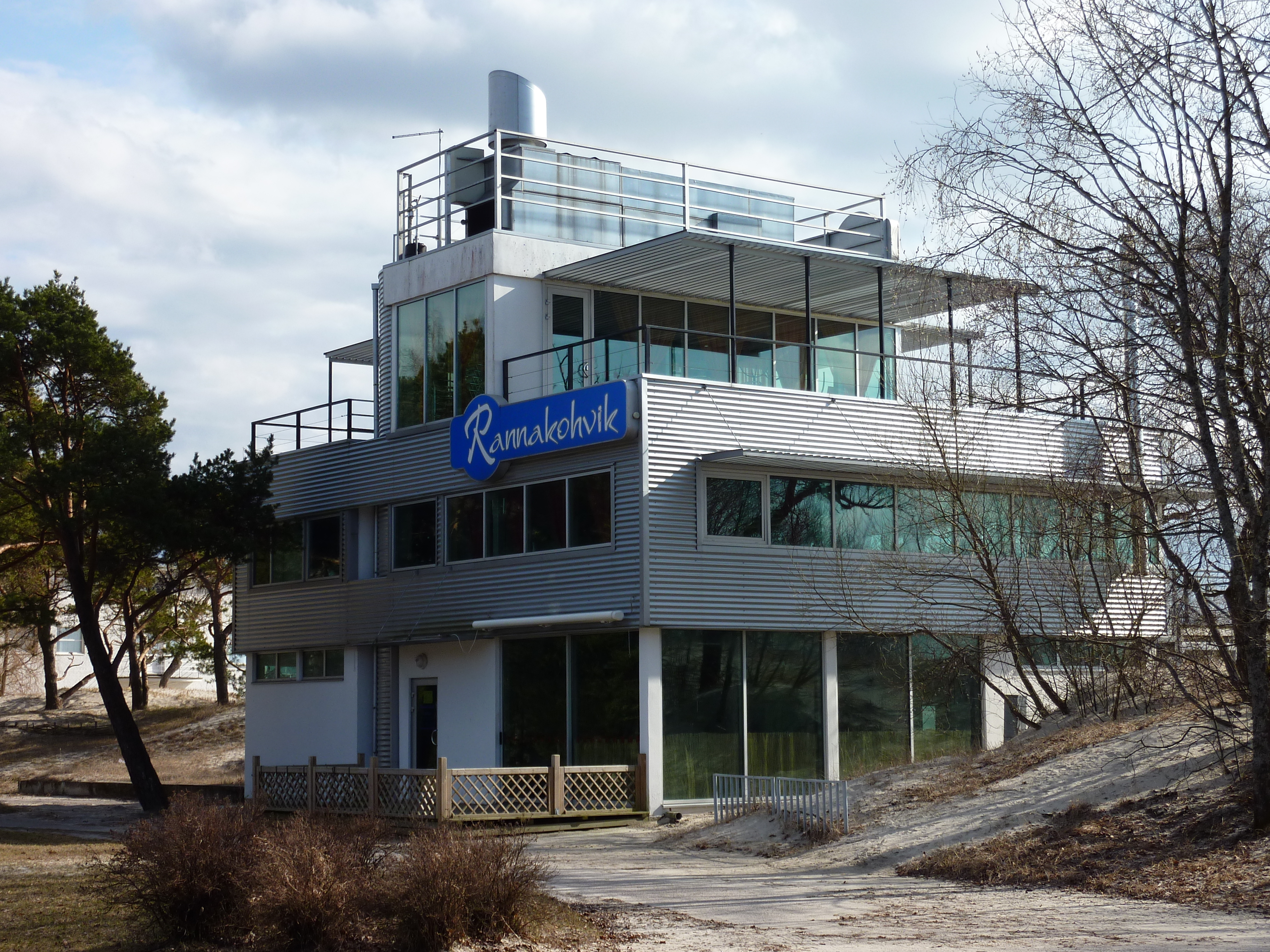 รูปถ่าย เอสโตเนีย(Estonia) แพร์นู(Parnu) 2009-04 13