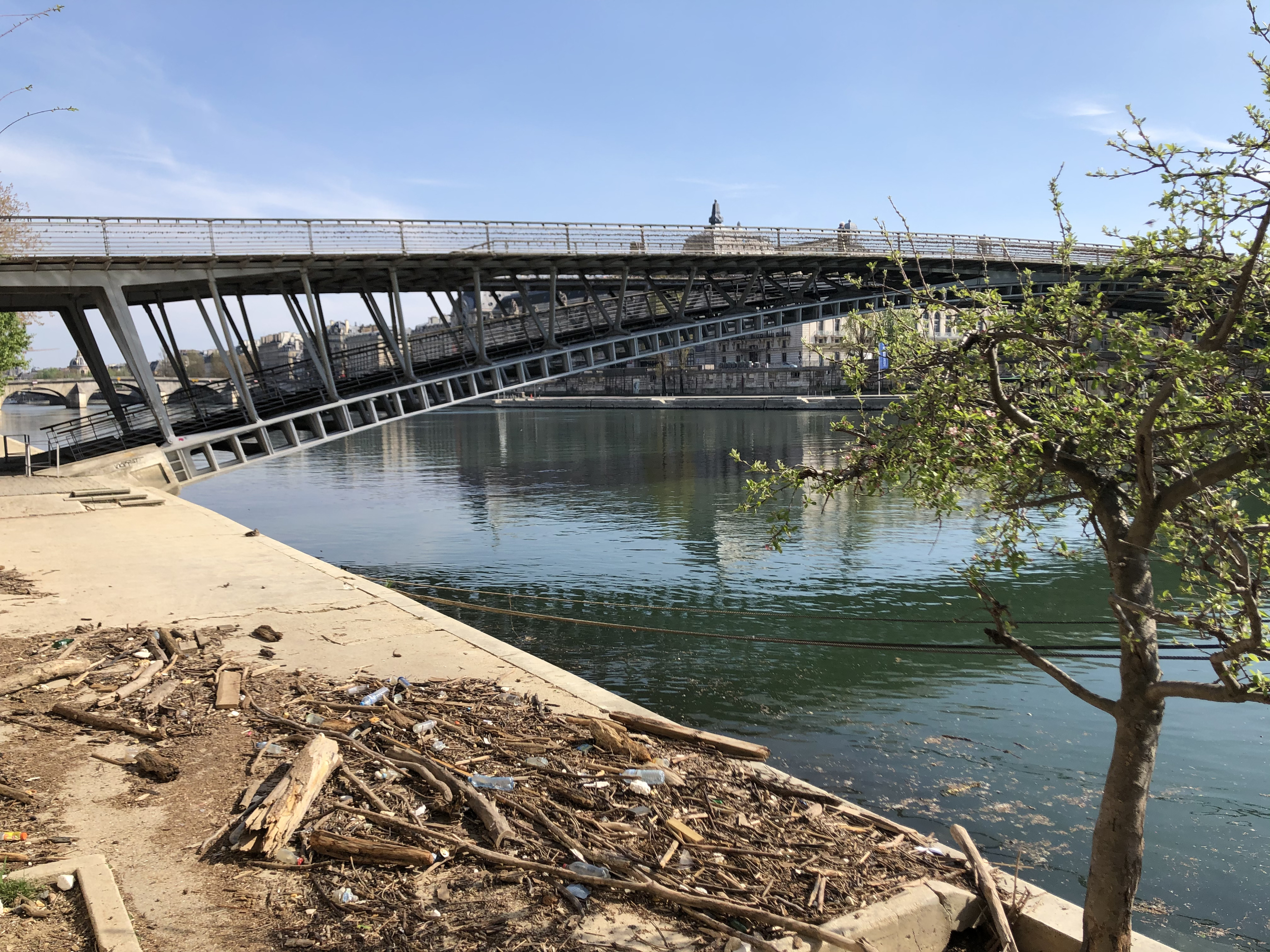 รูปถ่าย ฝรั่งเศส(France) ปารีสช่วงล็อกดาวน์(Paris lockdown) 2020-04 209