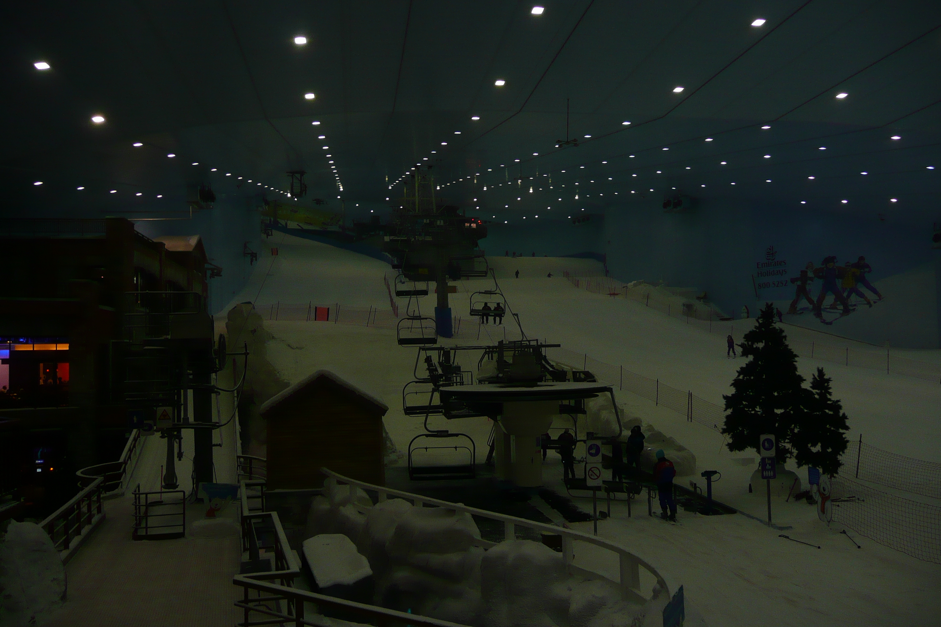 รูปถ่าย สหรัฐอาหรับเอมิเรตส์(United Arab Emirates) ดูไบ(Dubai) สกีดูไบ(Ski Dubai) 2009-01 17