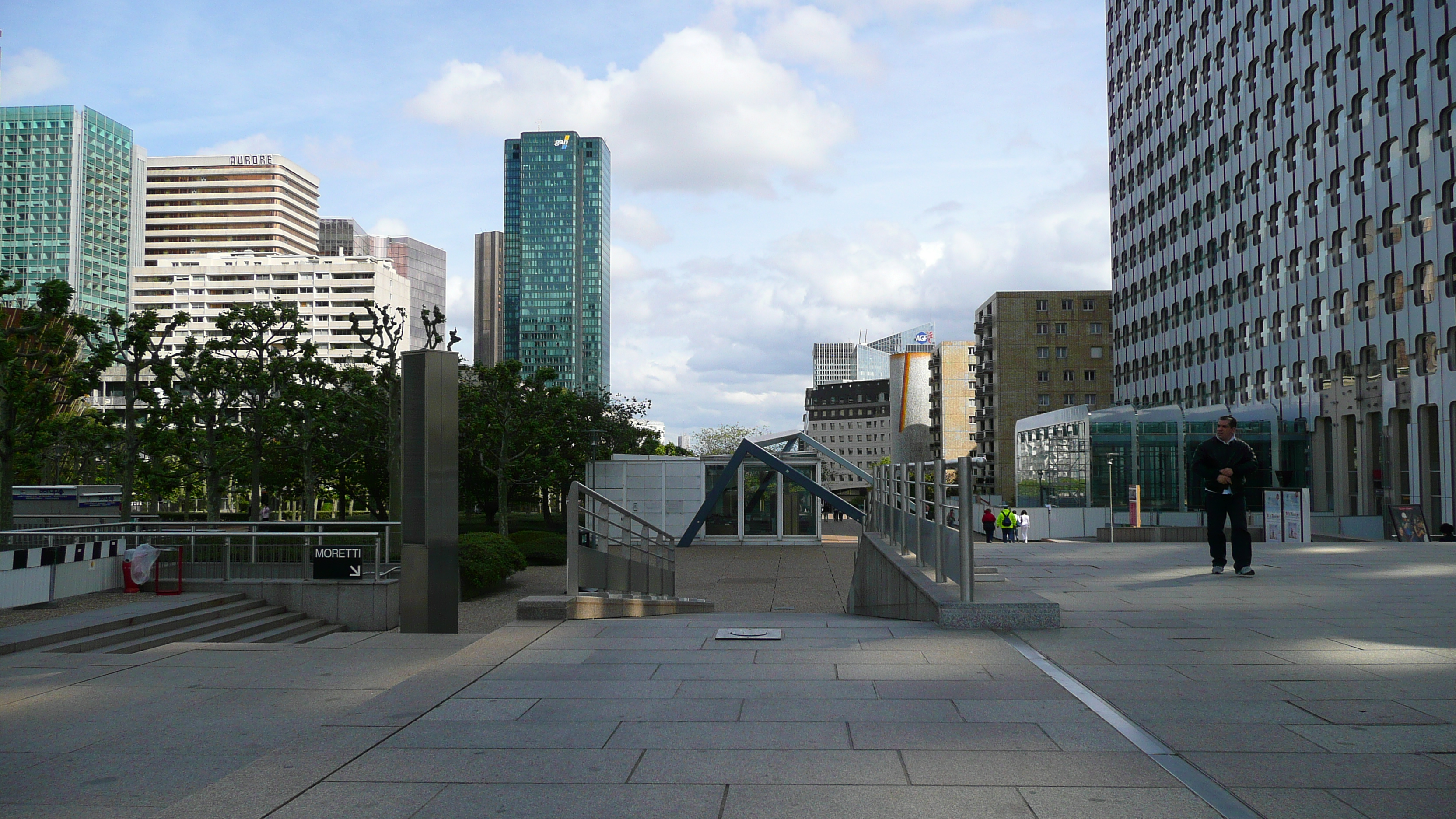 รูปถ่าย ฝรั่งเศส(France) ปารีส(Paris) ลาเดฟ็องส์(La Defense) 2007-05 86