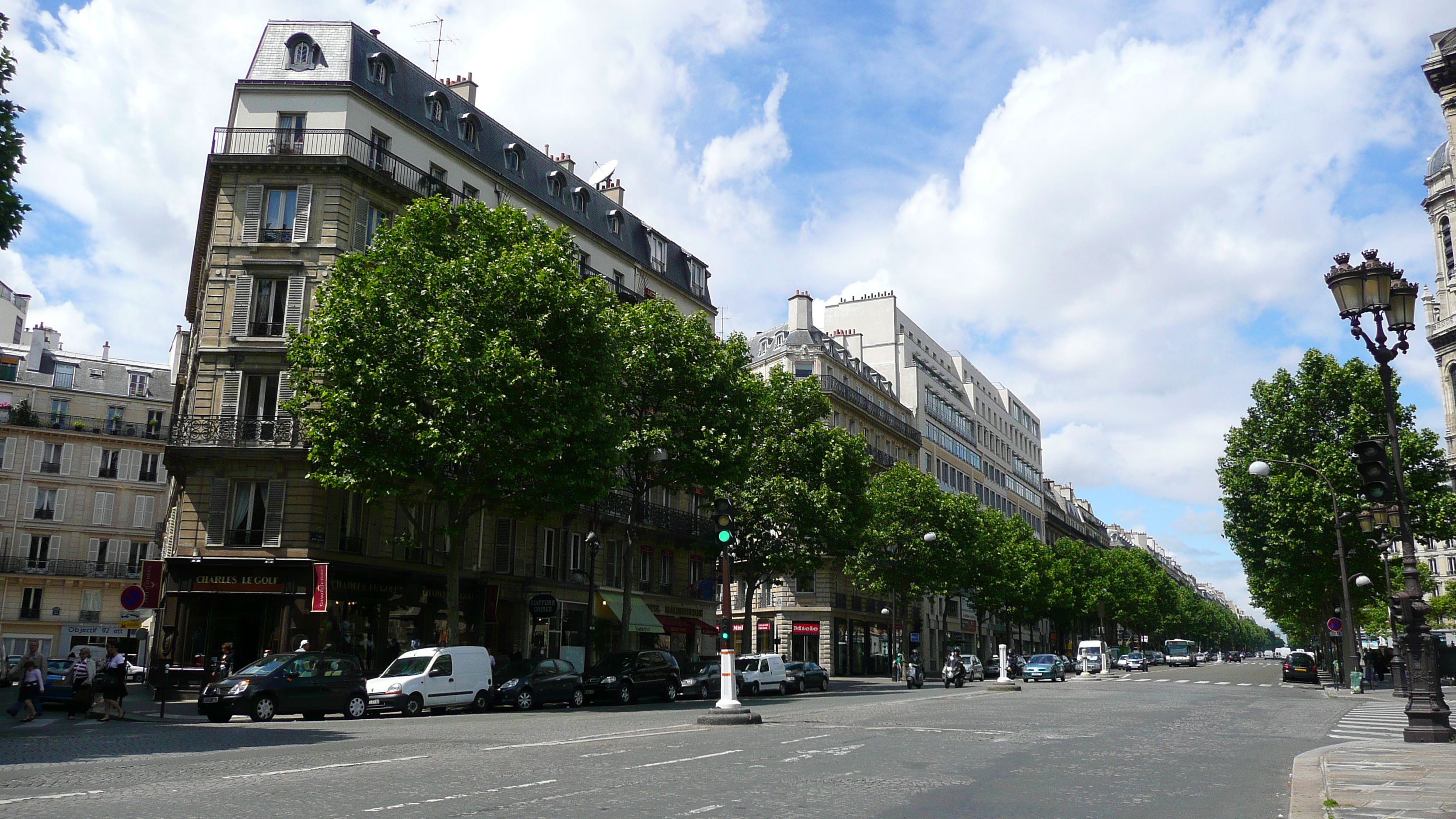 รูปถ่าย ฝรั่งเศส(France) ปารีส(Paris) บูเลอวาร์ด  มาเลแอร์บ(Boulevard Malesherbes) 2007-05 53
