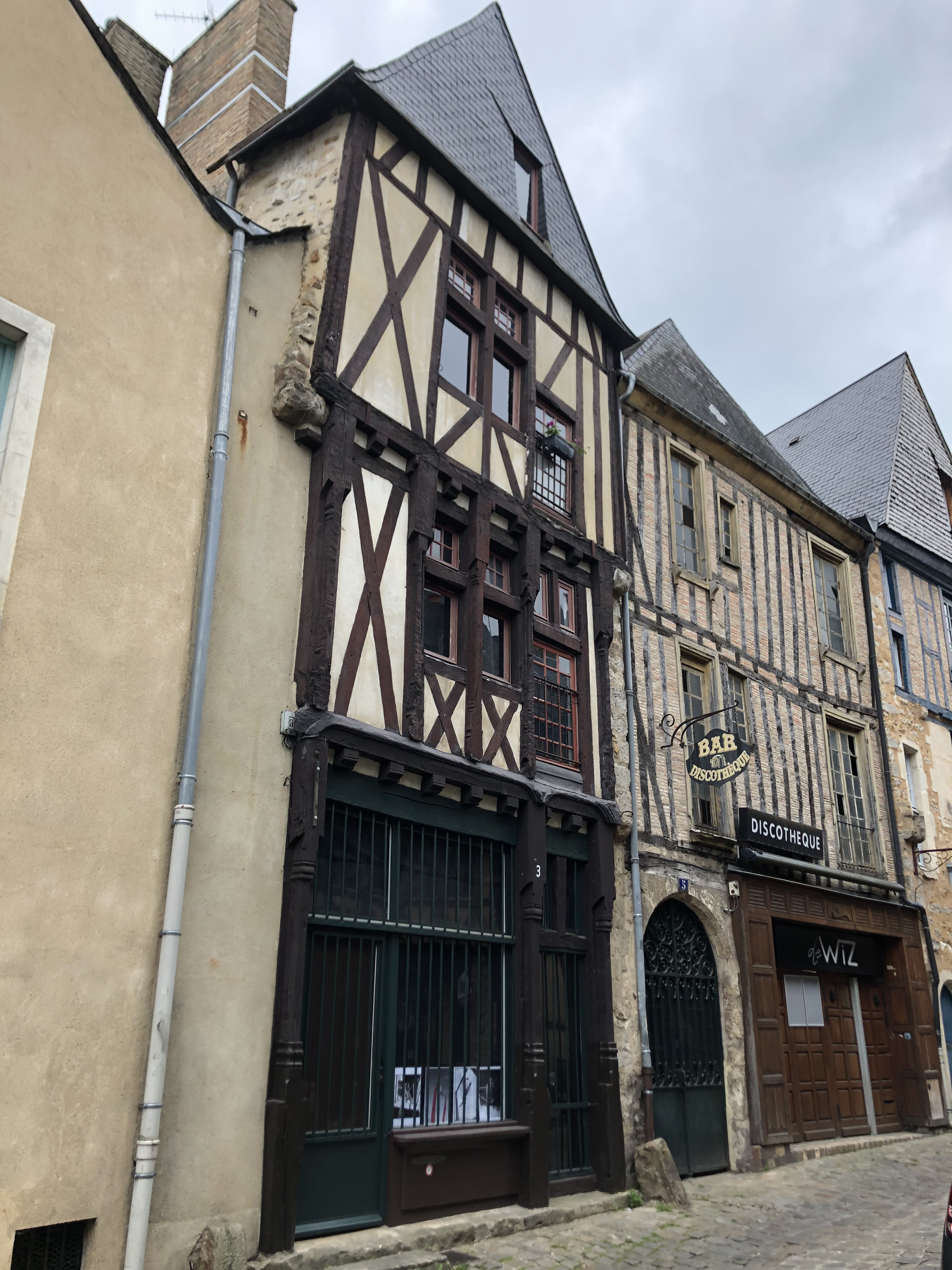 รูปถ่าย ฝรั่งเศส(France) เลอม็อง(Le Mans) 2019-05 30